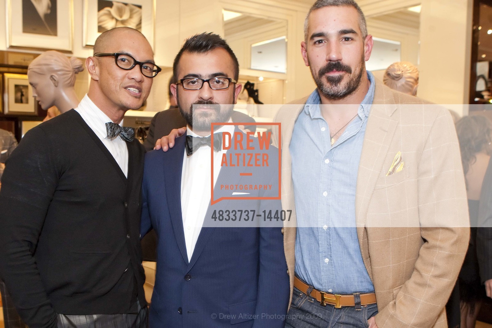 Troy Anicete, Miguel Lopez, Hans Barket, RALPH LAUREN Hosts AMFAR For a Pre-Gala Kickoff Party, US, October 9th, 2009, Photo #4833737-14407 Troy Anicete, Miguel Lopez, Hans Barket, Photo #4833737-14407