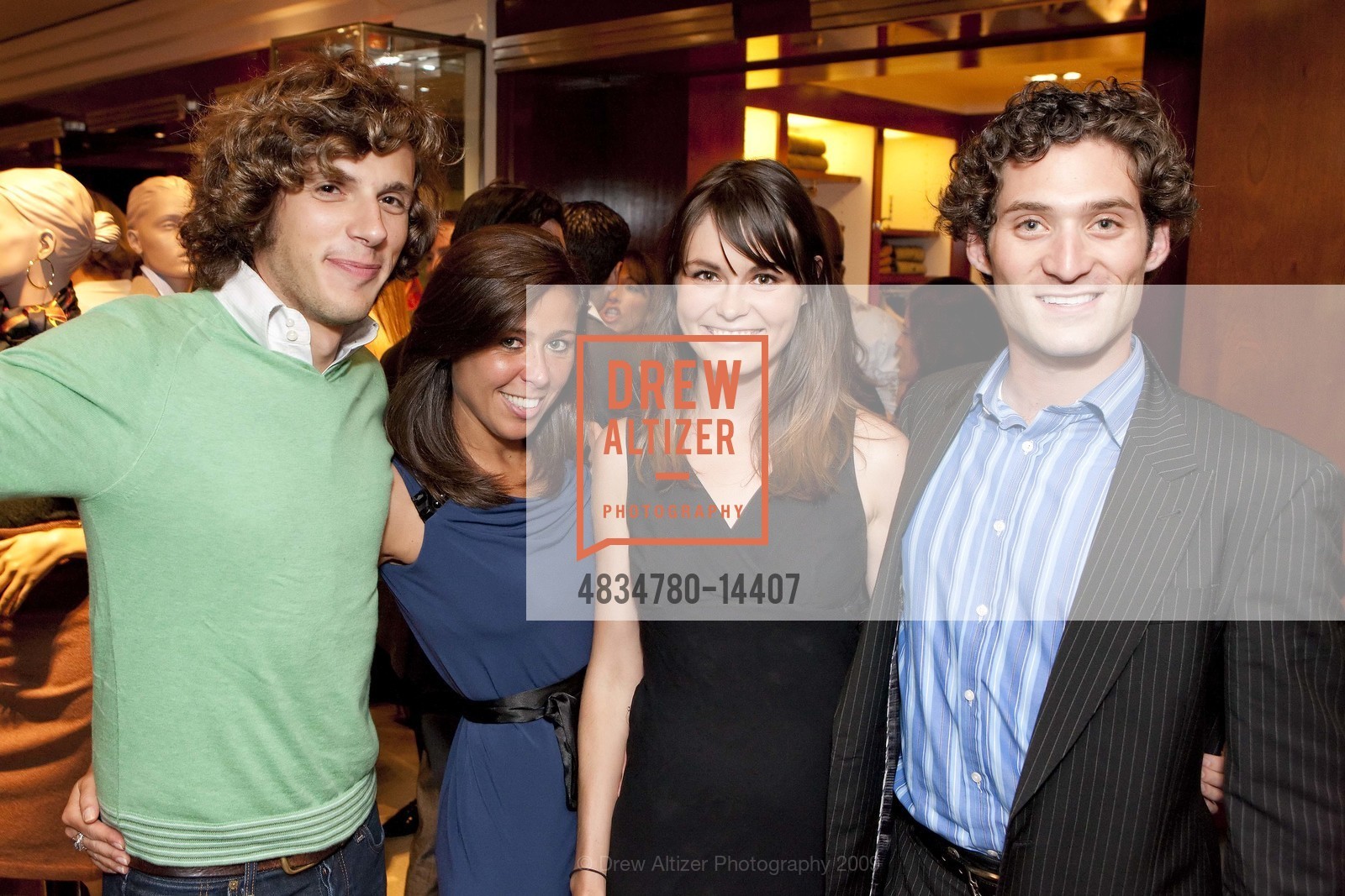 Deanna Menold, Katerina Barilov, Justin Fichelson, RALPH LAUREN Hosts AMFAR For a Pre-Gala Kickoff Party, US, October 9th, 2009, Photo #4834780-14407 Deanna Menold, Katerina Barilov, Justin Fichelson, Photo #4834780-14407