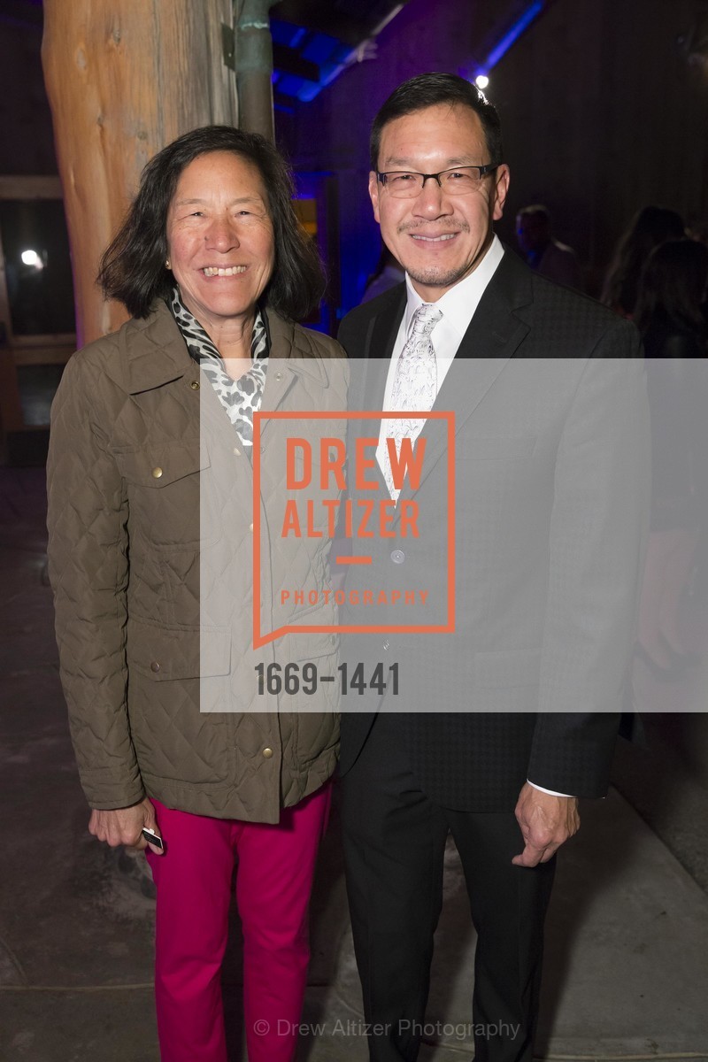 Robin Wu, Timothy Wu, San Francisco Zoo's Fur Ball 2016, San Francisco Zoo and Gardens, Photo #1669-1441 Robin Wu, Timothy Wu, Photo #1669-1441