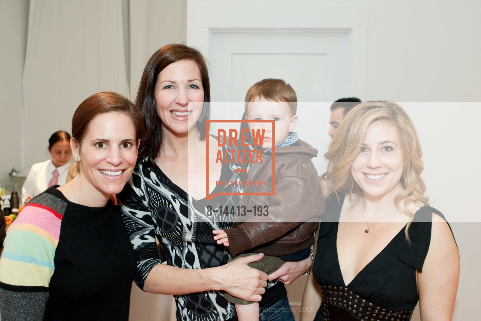 Dede Kramer, Sandra Maher, Rowan Maher, Leila Burrows, Photo #8-14413-193