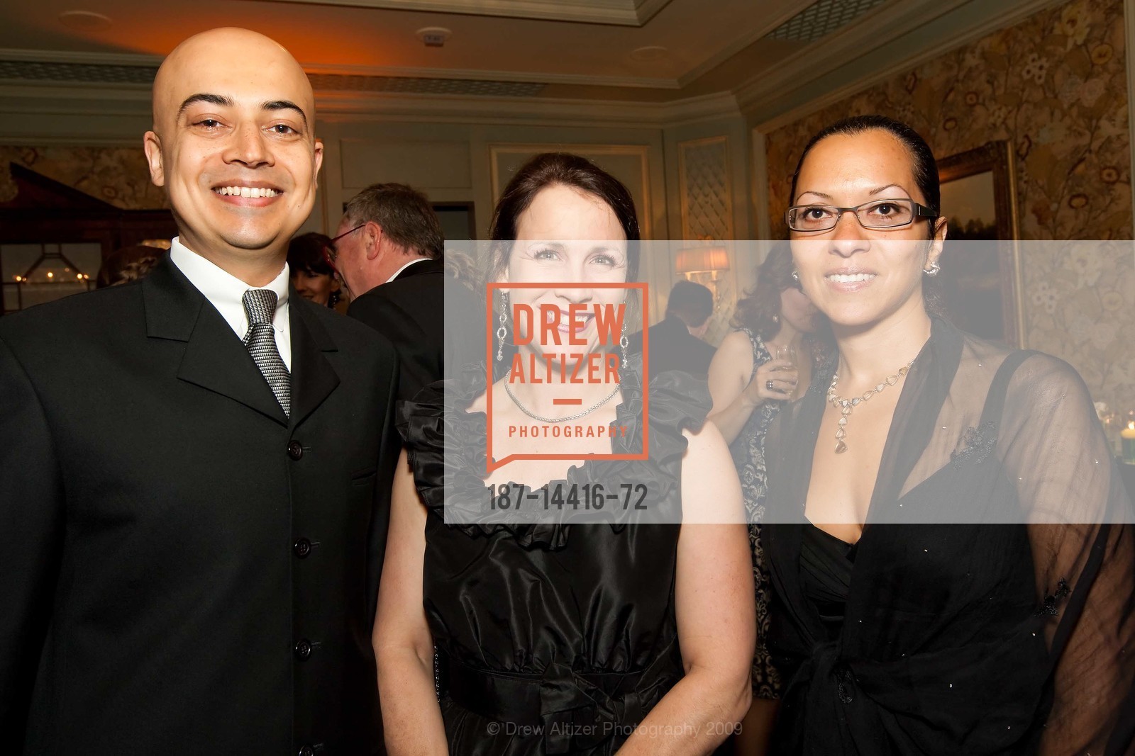 Raj Thadani, Elizabeth Haney, Dalia Moawad, JUVENILE DIABETES RESEARCH FOUNDATION Annual Gala, US, May 3rd, 2009, Photo #187-14416-72 Raj Thadani, Elizabeth Haney, Dalia Moawad, Photo #187-14416-72