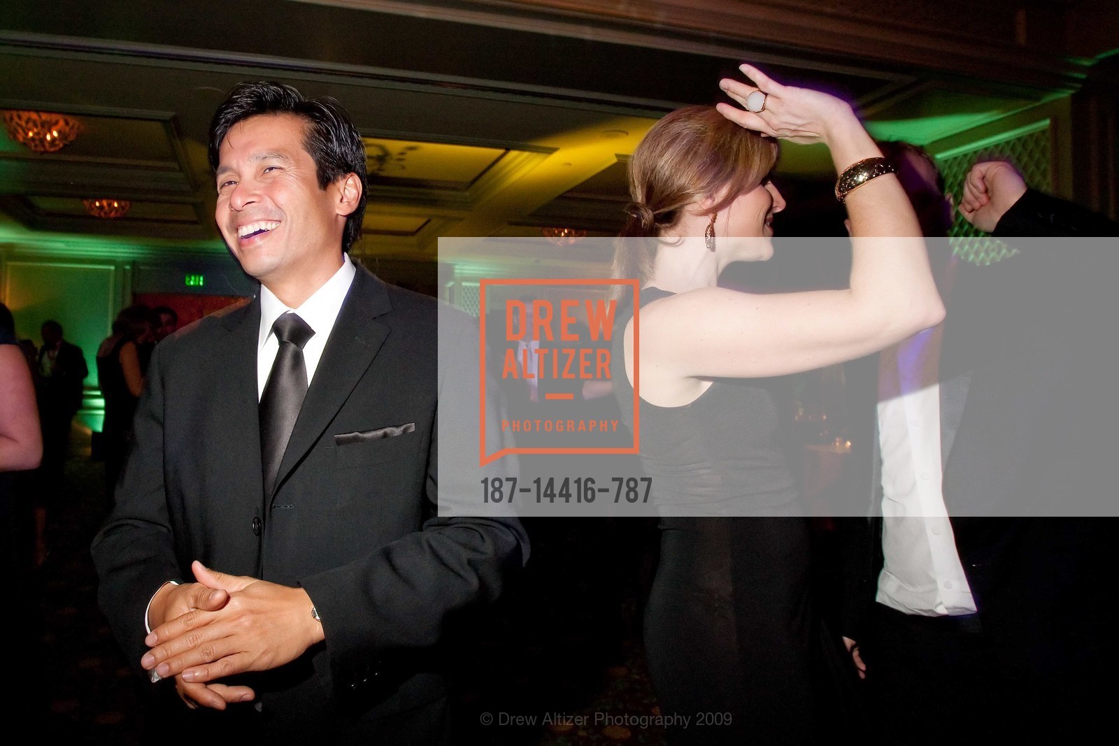 Gus Torres, Deborah Bowers, Photo #187-14416-787