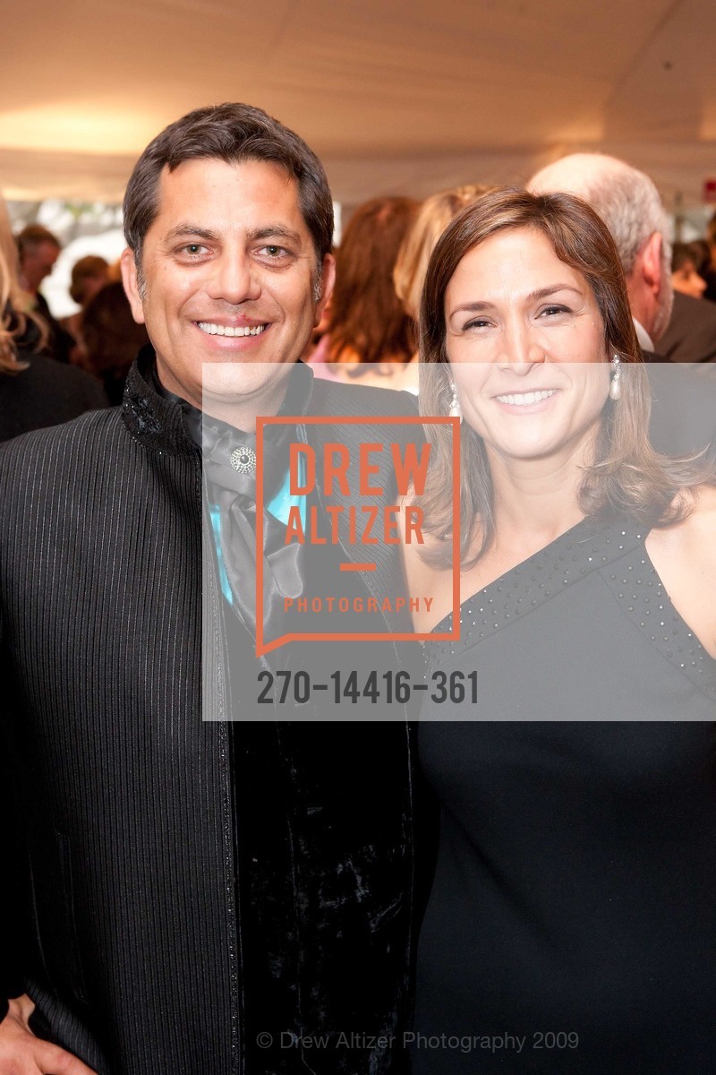 Luis Gonzales, Rebecca Lien, JUVENILE DIABETES RESEARCH FOUNDATION Annual Gala, US, May 3rd, 2009, Photo #270-14416-361 Luis Gonzales, Rebecca Lien, Photo #270-14416-361