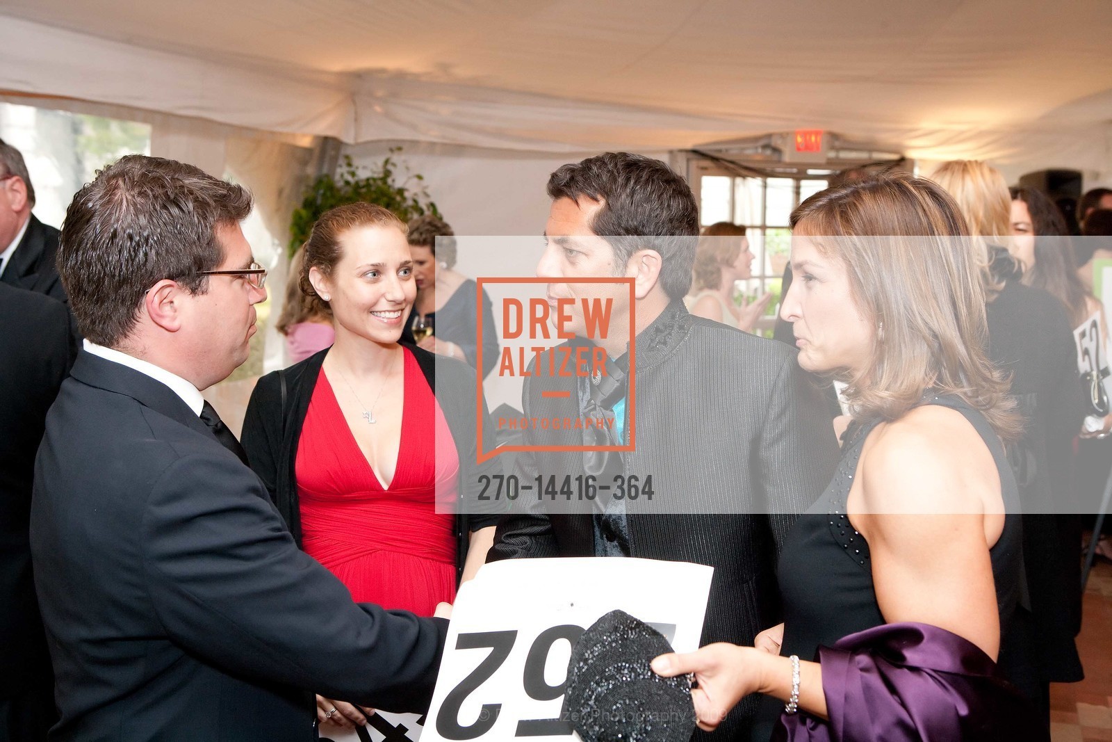 Brian Sugar, Lisa Sugar, Luis Gonzales, Rebecca Lien, JUVENILE DIABETES RESEARCH FOUNDATION Annual Gala, US, May 3rd, 2009, Photo #270-14416-364 Brian Sugar, Lisa Sugar, Luis Gonzales, Rebecca Lien, Photo #270-14416-364