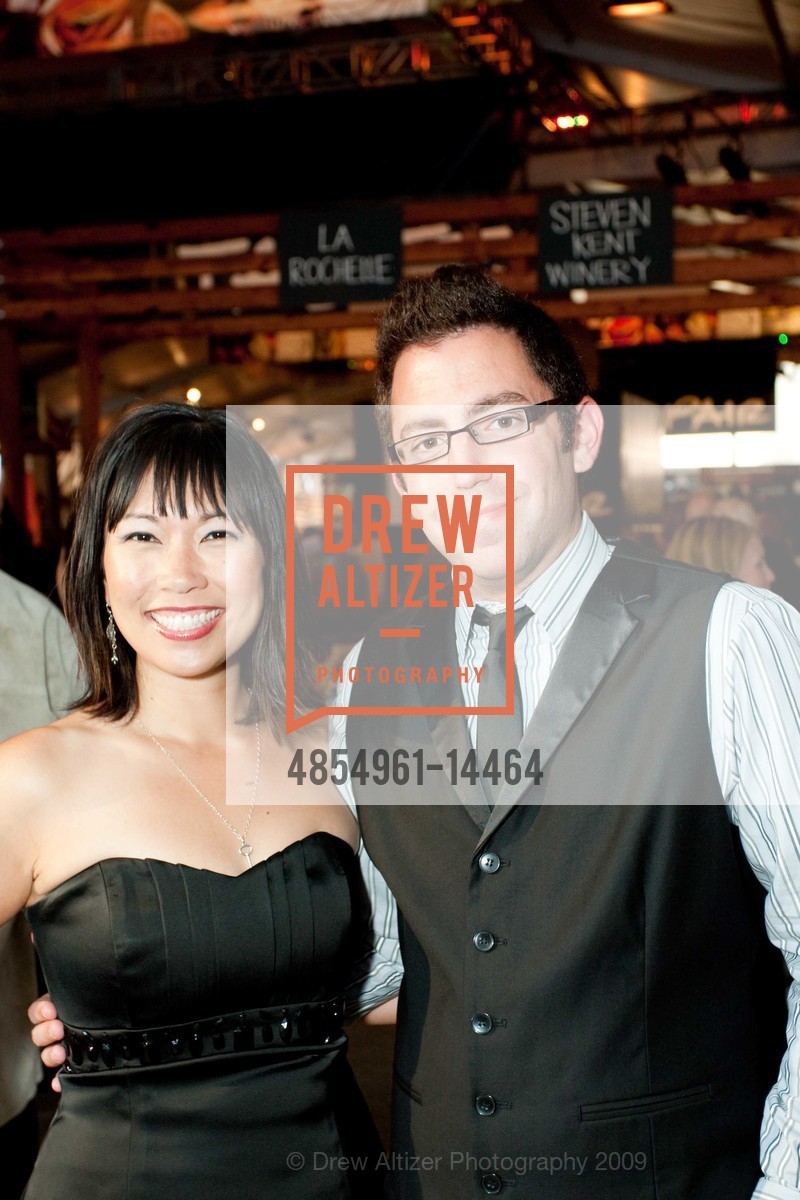 Annalyn Cruz, Jared Schwartz, SF Chefs "Rising Star Chefs" & "Wine Dine Donate Dinner", US, August 6th, 2009, Photo #4854961-14464 Annalyn Cruz, Jared Schwartz, Photo #4854961-14464