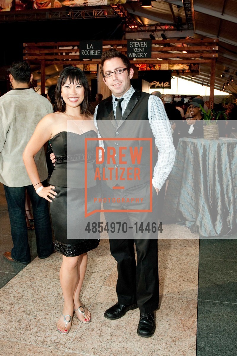 Annalyn Cruz, Jared Schwartz, SF Chefs "Rising Star Chefs" & "Wine Dine Donate Dinner", US, August 6th, 2009, Photo #4854970-14464 Annalyn Cruz, Jared Schwartz, Photo #4854970-14464