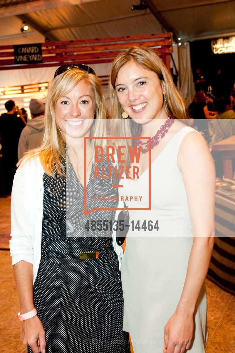 Debbie Rizzo, Carolyn Alberger, SF Chefs "Rising Star Chefs" & "Wine Dine Donate Dinner", US, August 6th, 2009, Photo #4855135-14464 Debbie Rizzo, Carolyn Alberger, Photo #4855135-14464