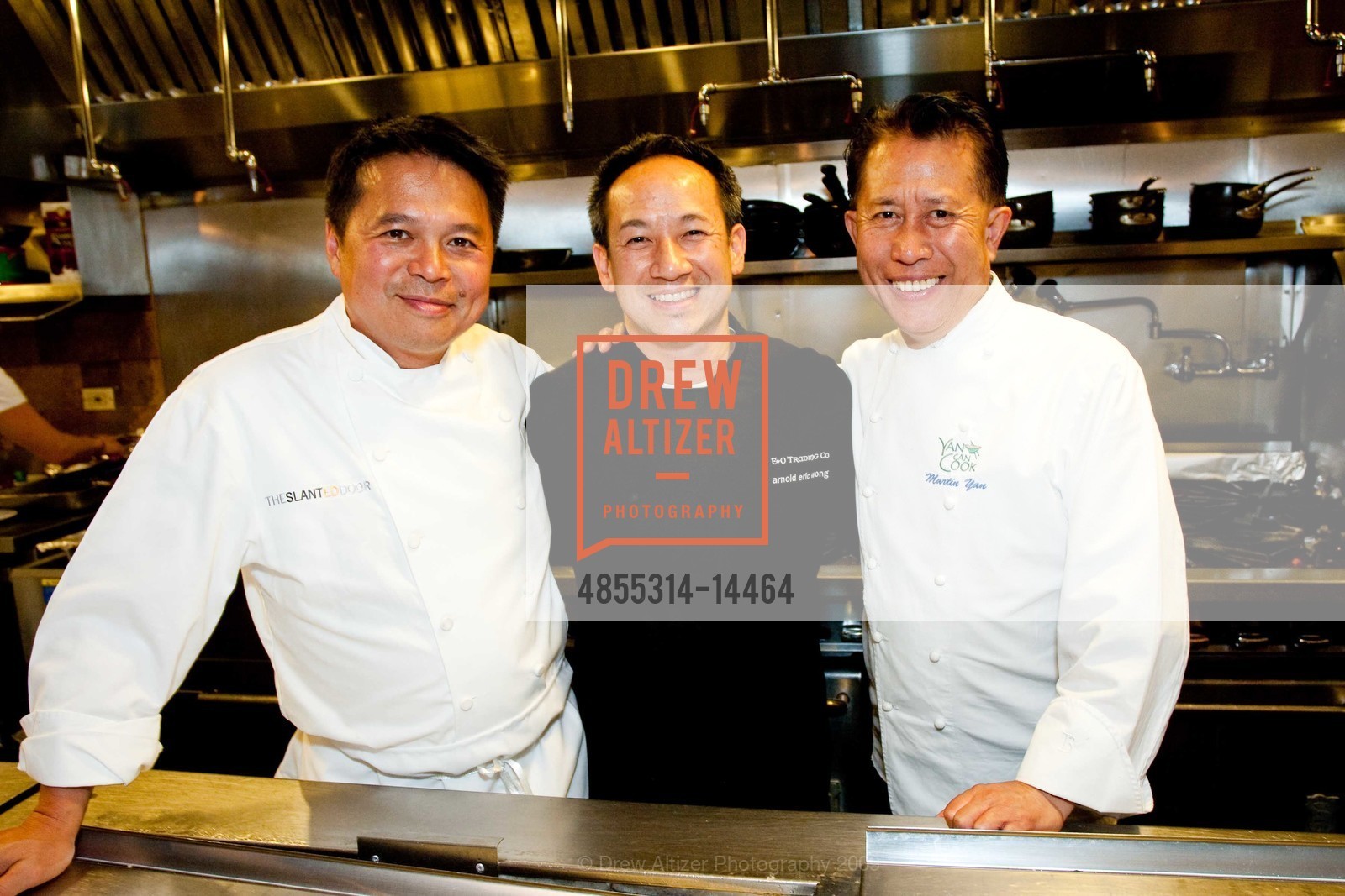 Charles Phan, Arnold Wong, Martin Yan, SF Chefs "Rising Star Chefs" & "Wine Dine Donate Dinner", US, August 6th, 2009, Photo #4855314-14464 Charles Phan, Arnold Wong, Martin Yan, Photo #4855314-14464