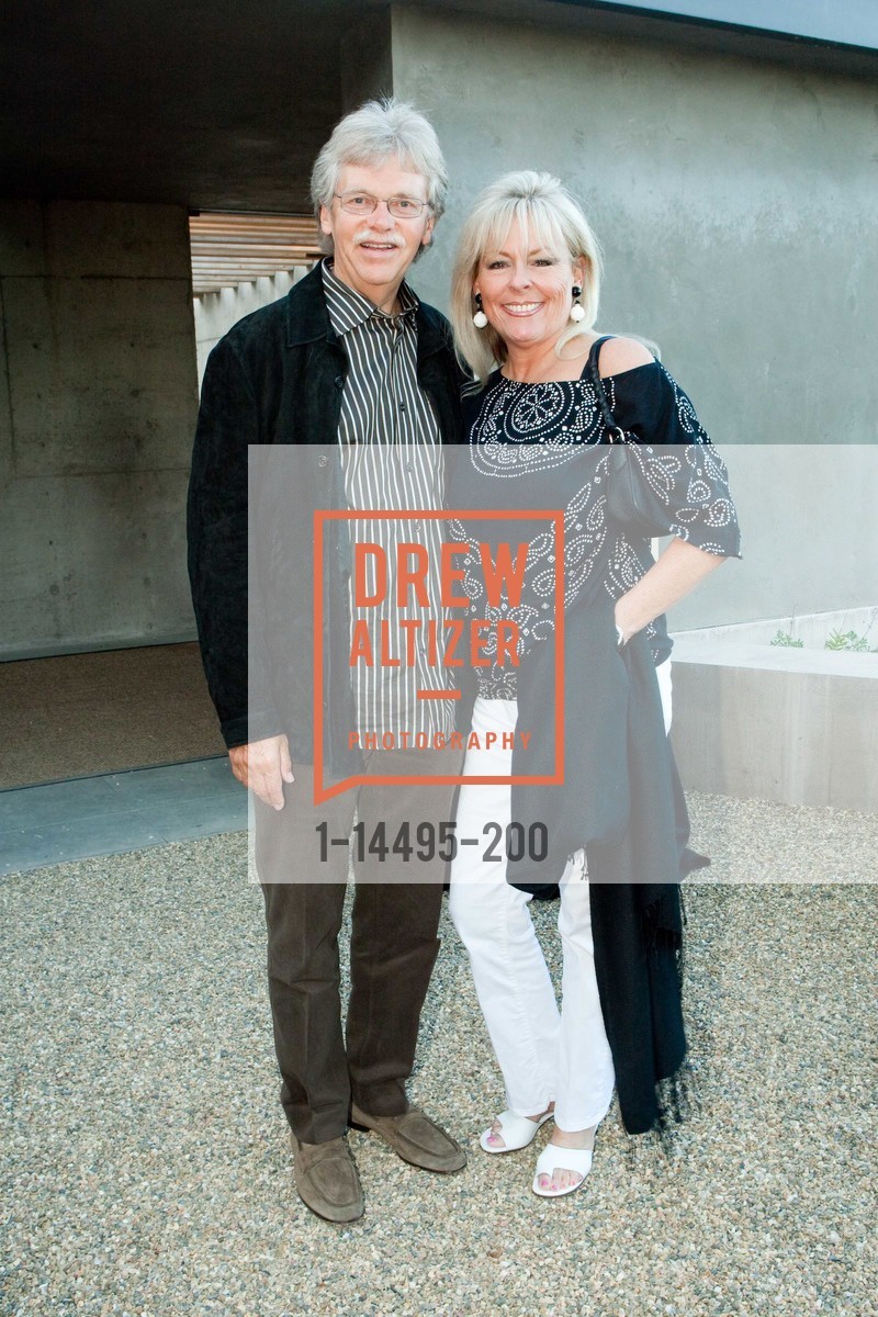 Mark Armbruster, Margot Armbruster, Haute Living/Cade Winery Napa Wine Auction Kick Off Event, US, June 8th, 2009, Photo #1-14495-200 Mark Armbruster, Margot Armbruster, Photo #1-14495-200