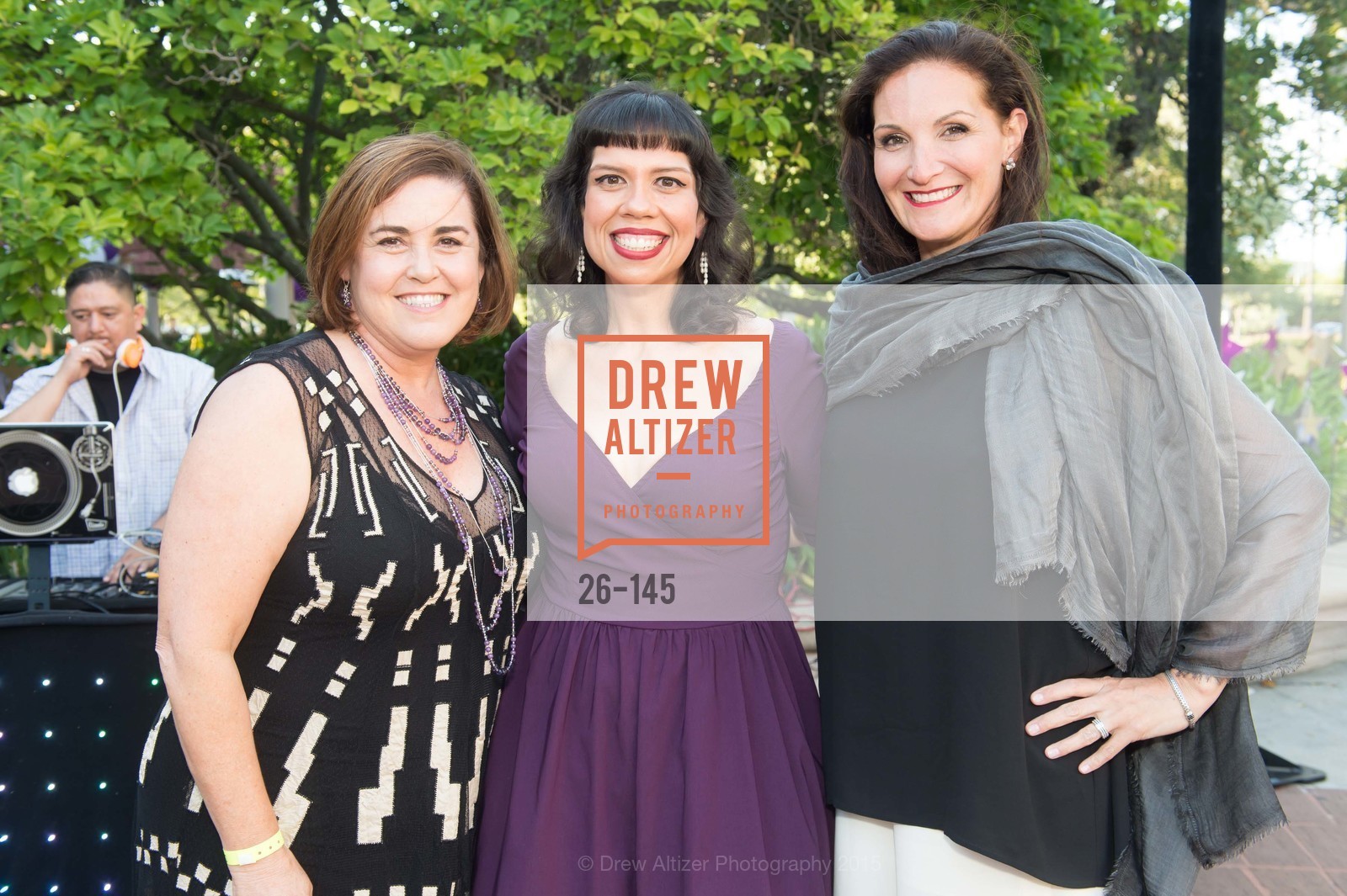 Connie Ahern, Annel Aguayo, Stephanie Oshman, Gucci & Vogue Dinner, Stanford Shopping Center. Stanford Shopping Center, June 5th, 2015, Photo #26-145 Connie Ahern, Annel Aguayo, Stephanie Oshman, Photo #26-145