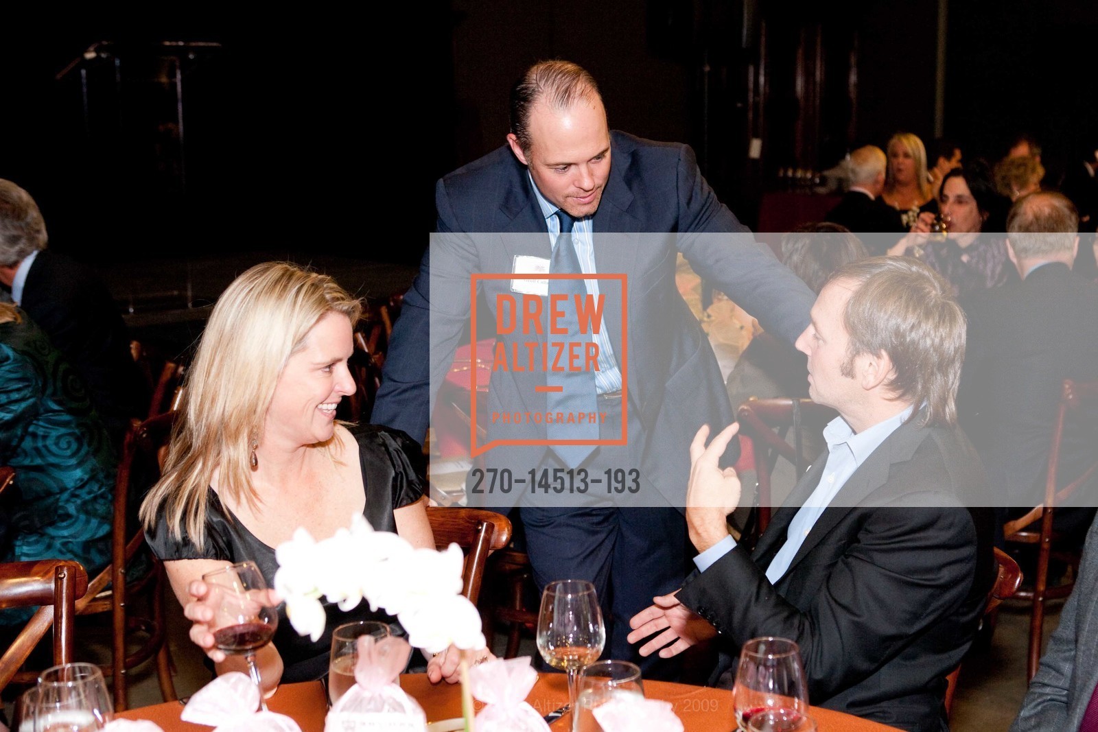 Hilary Newsom Callan, Geoff Callan, Dan Schryer, Northern California Cancer Center's 35th Anniversary Celebration - The Legacy Anniversary, US, November 6th, 2009, Photo #270-14513-193 Hilary Newsom Callan, Geoff Callan, Dan Schryer, Photo #270-14513-193