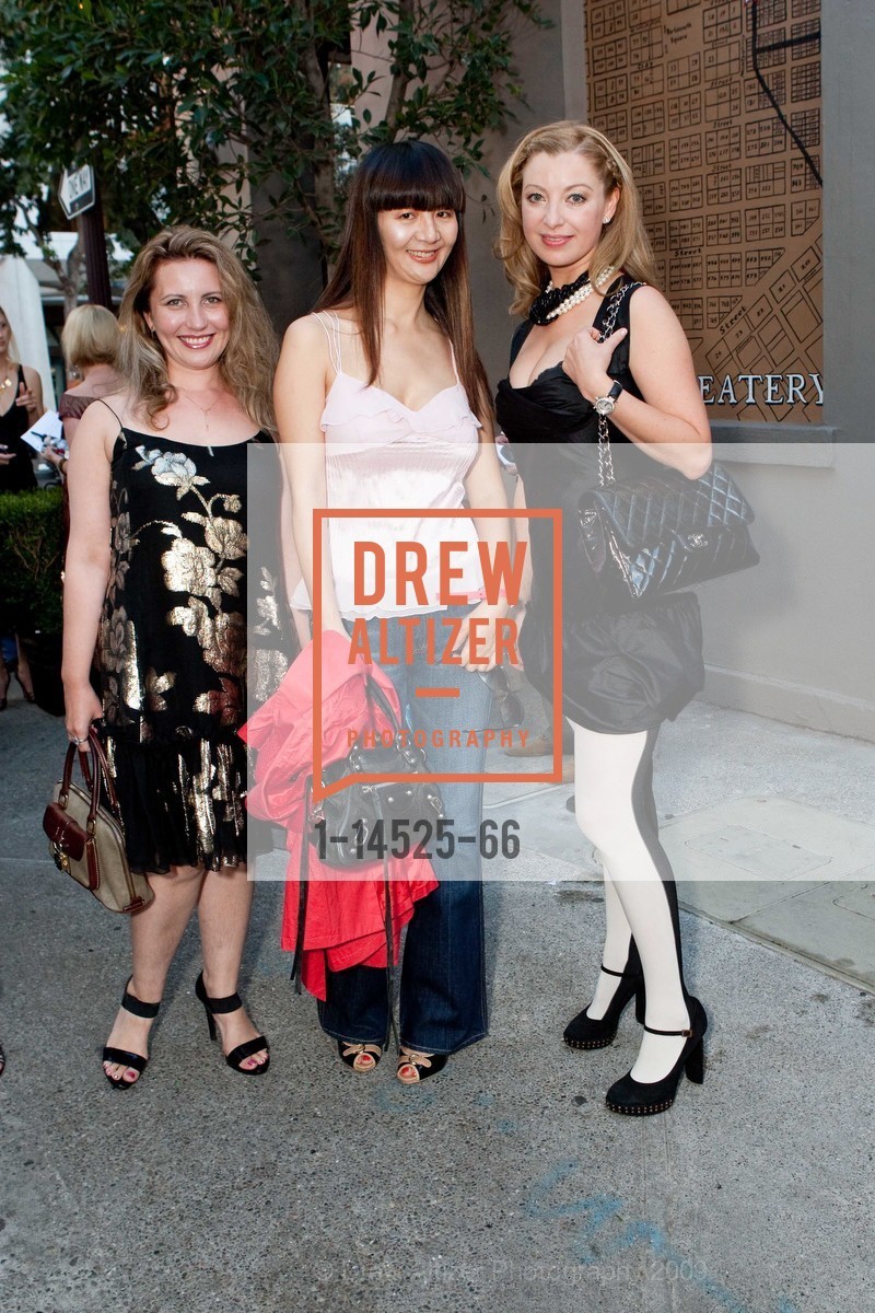 Raina Khisamova, Summer Wu, Sonya Molodetskaya, One Year Anniversary of Acqua di Roma Spa & Debut of Salon, US, September 27th, 2009, Photo #1-14525-66 Raina Khisamova, Summer Wu, Sonya Molodetskaya, Photo #1-14525-66