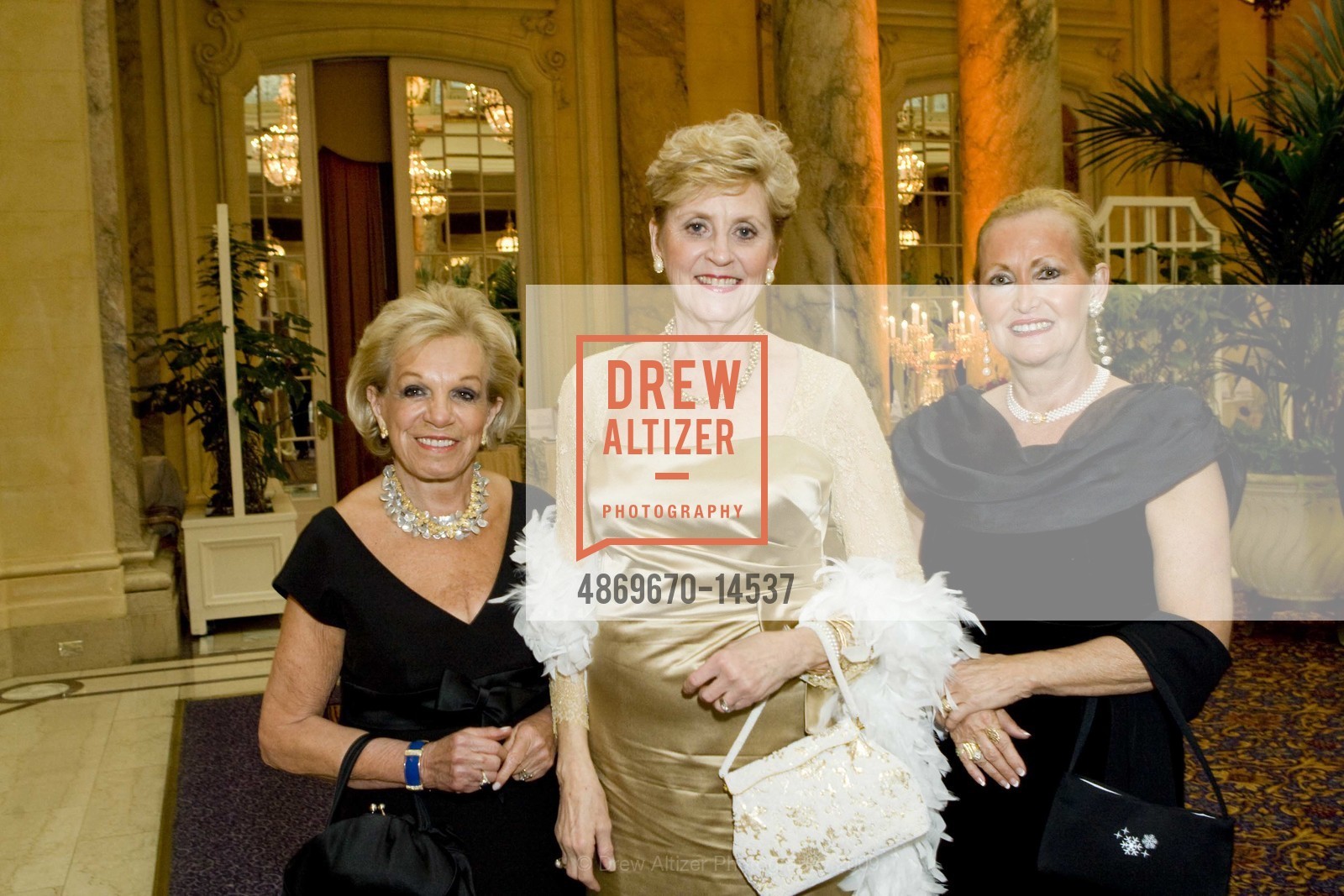 Helga Justman, Karen Stoneberg, Mary Hagan, SF SYMPHONY's A Grand Affair with Gilbert & Sullivan, US, April 26th, 2009, Photo #4869670-14537 Helga Justman, Karen Stoneberg, Mary Hagan, Photo #4869670-14537