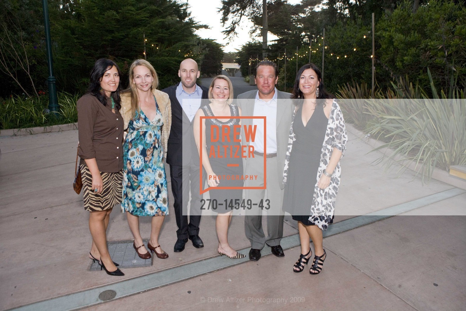 Jennifer King, Lisa Arrowood, Mark Schullman, Sarah Gammill, Chris Shepherd, Kelly Burke, The San Francisco Zoo Presents 2009 FUR BALL, US, September 27th, 2009, Photo #270-14549-43 Jennifer King, Lisa Arrowood, Mark Schullman, Sarah Gammill, Chris Shepherd, Kelly Burke, Photo #270-14549-43