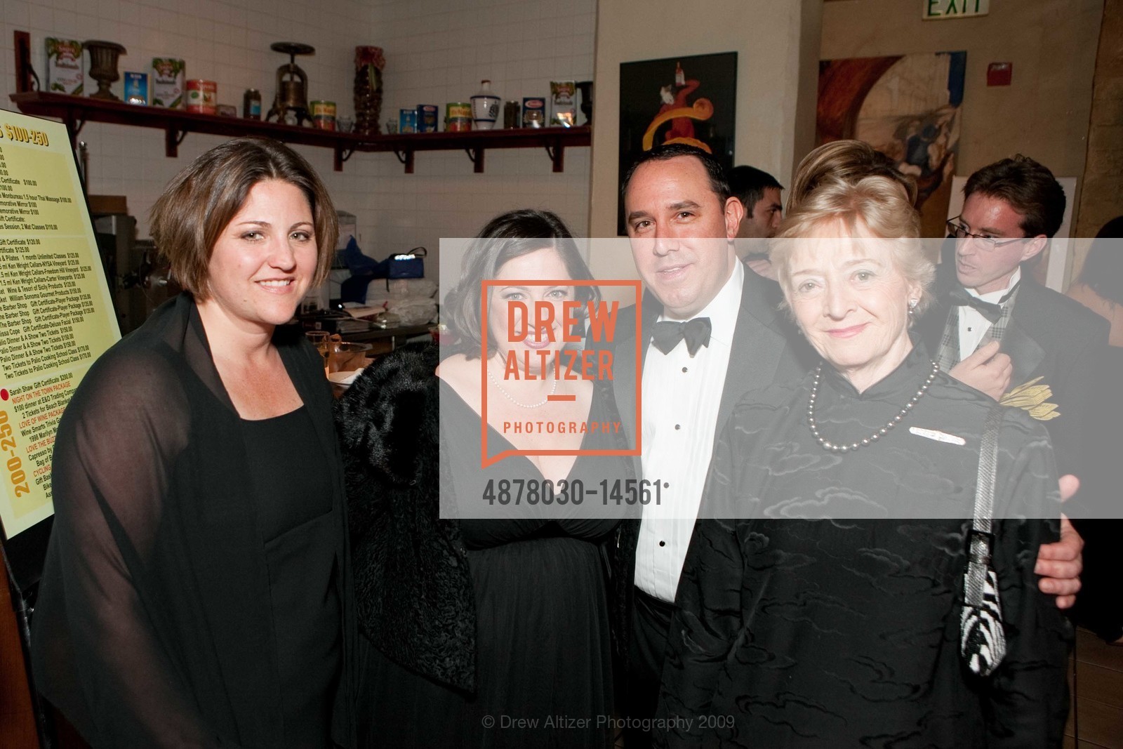 Liz Scherotter, Nina Scherotter, Dan Scherotter, Martina Saunier, Palio D'Asti Black Tie Event, US, April 5th, 2009, Photo #4878030-14561 Liz Scherotter, Nina Scherotter, Dan Scherotter, Martina Saunier, Photo #4878030-14561