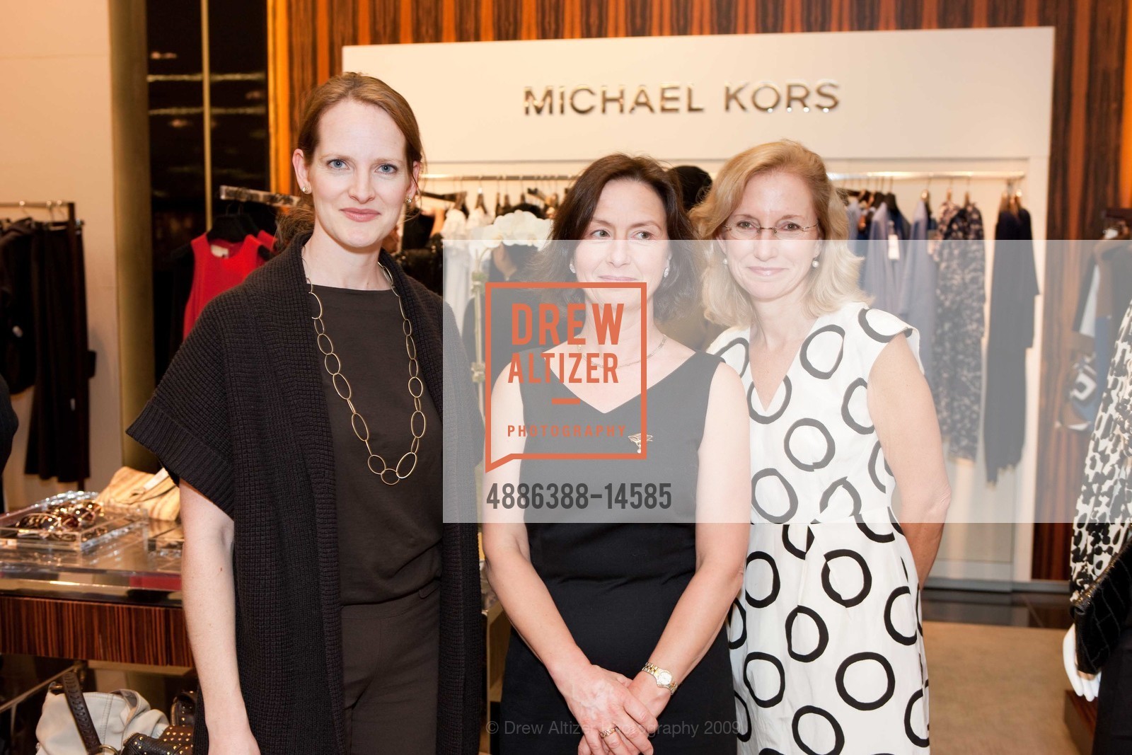 Bridget Brennan, Rosemary Akhurst, Mary Nelson, Bloomingdale's and The Cancer League Michael Kors Resort 2009 Trunk Show and Cocktail Party, US, November 6th, 2009, Photo #4886388-14585 Bridget Brennan, Rosemary Akhurst, Mary Nelson, Photo #4886388-14585