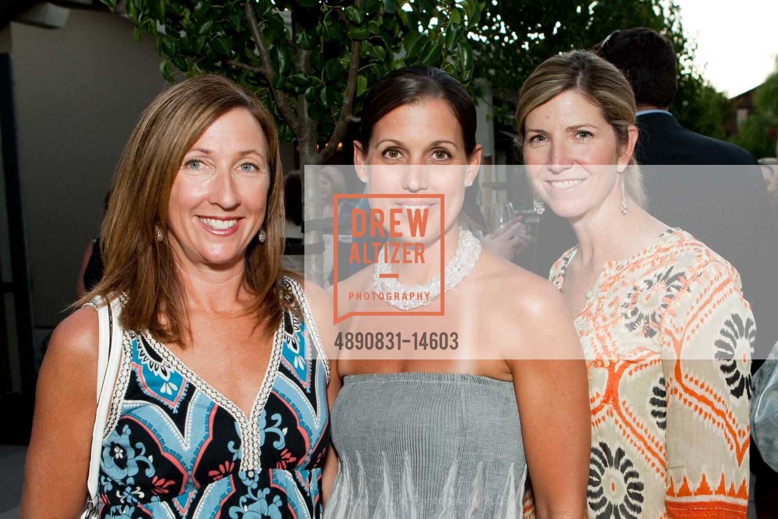 Lenore Frantz, Christy Twichell, Margaret Bond, SENSE A Rosewood Spa - End of Summer Soiree, US, August 26th, 2009, Photo #4890831-14603 Lenore Frantz, Christy Twichell, Margaret Bond, Photo #4890831-14603