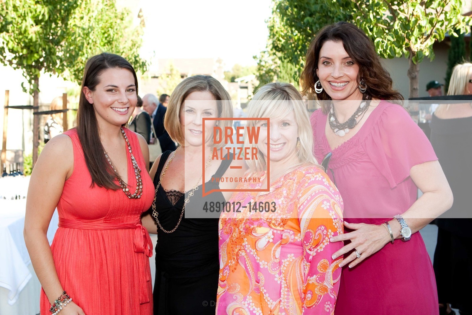 Juliana Sanguinetti, Stephanie Barada, Tristan Stephens, Alicia Sanguinetti, SENSE A Rosewood Spa - End of Summer Soiree, US, August 26th, 2009, Photo #4891012-14603 Juliana Sanguinetti, Stephanie Barada, Tristan Stephens, Alicia Sanguinetti, Photo #4891012-14603