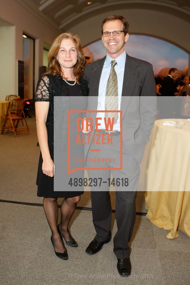 Marlene Glasheen, Jim Glasheen, California Academy of Sciences BIG BANG GALA Featuring CHRIS ISAAC, US, September 26th, 2009, Photo #4898297-14618 Marlene Glasheen, Jim Glasheen, Photo #4898297-14618