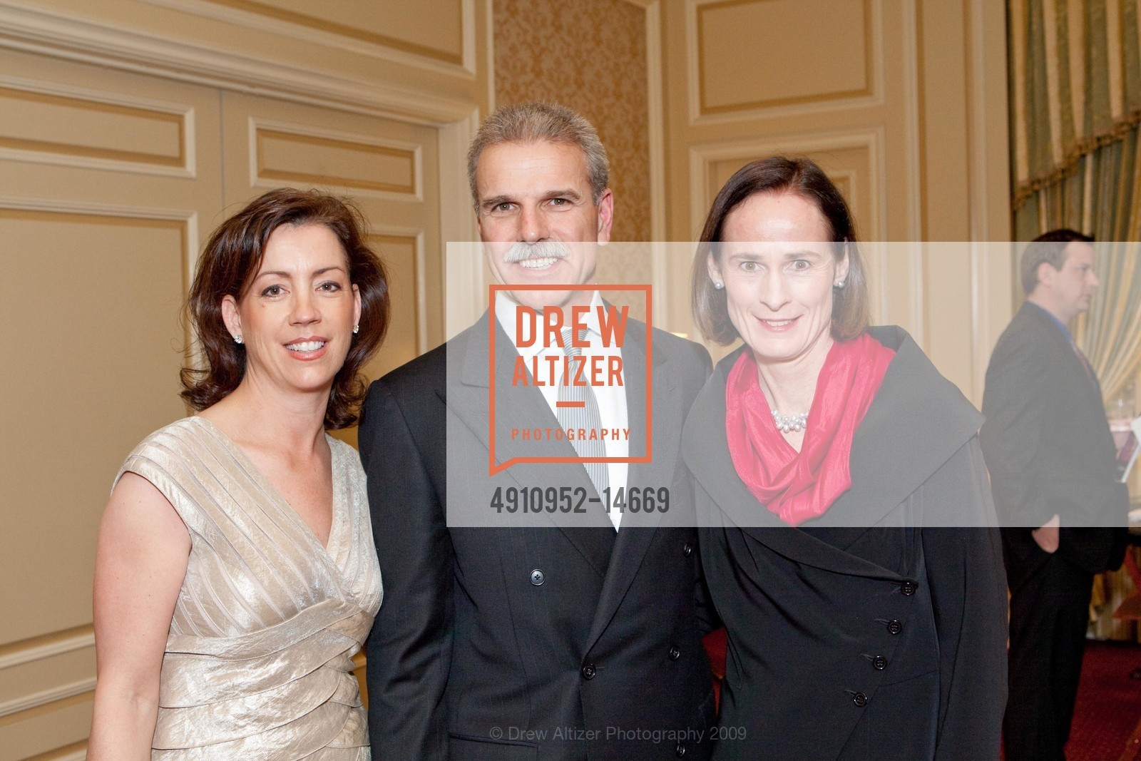 Tracey Warson, Peter Mondavi, Katie Mondavi, AHA Gala, US, February 14th, 2009, Photo #4910952-14669 Tracey Warson, Peter Mondavi, Katie Mondavi, Photo #4910952-14669