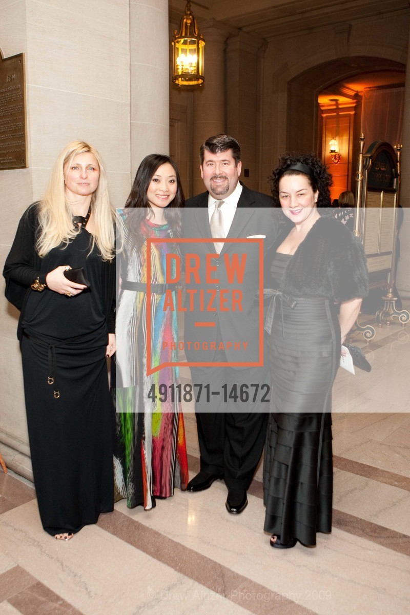 Sam Pecek, Elizabeth Duong, Alan Morrell, Lisa Marie Inesi, 2009 Ballet Gala Patrons Arrivals and Dinnner, Various, Various. Various, July 20th, 2020, Photo #4911871-14672 Sam Pecek, Elizabeth Duong, Alan Morrell, Lisa Marie Inesi, Photo #4911871-14672
