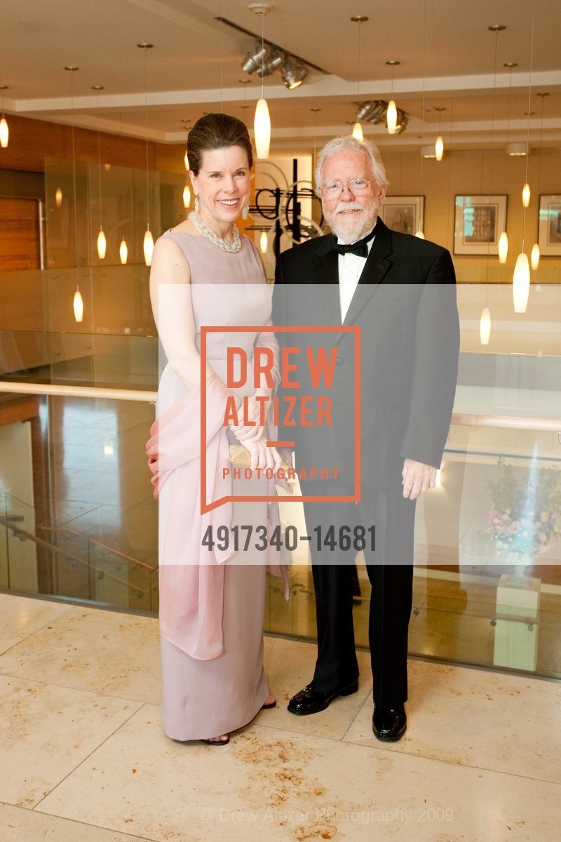 Ruth Ellen Miller, Arnie Turrentine, SF CONSERVATORY OF MUSIC Gala Honoring Gordon Getty, US, June 24th, 2009, Photo #4917340-14681 Ruth Ellen Miller, Arnie Turrentine, Photo #4917340-14681