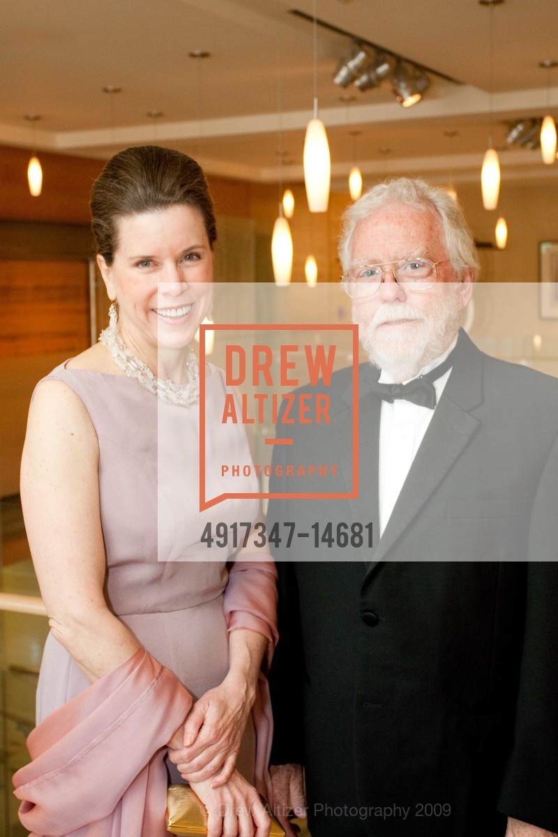 Ruth Ellen Miller, Arnie Turrentine, SF CONSERVATORY OF MUSIC Gala Honoring Gordon Getty, US, June 24th, 2009, Photo #4917347-14681 Ruth Ellen Miller, Arnie Turrentine, Photo #4917347-14681