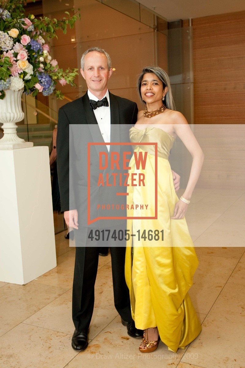 Phil Pemberton, Deepa Pakianathan, SF CONSERVATORY OF MUSIC Gala Honoring Gordon Getty, US, June 24th, 2009, Photo #4917405-14681 Phil Pemberton, Deepa Pakianathan, Photo #4917405-14681