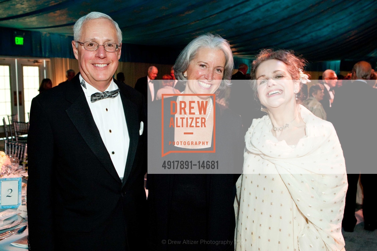 Ed Beck, Masha Beck, Maxine Bernstein, SF CONSERVATORY OF MUSIC Gala Honoring Gordon Getty, US, June 24th, 2009, Photo #4917891-14681 Ed Beck, Masha Beck, Maxine Bernstein, Photo #4917891-14681