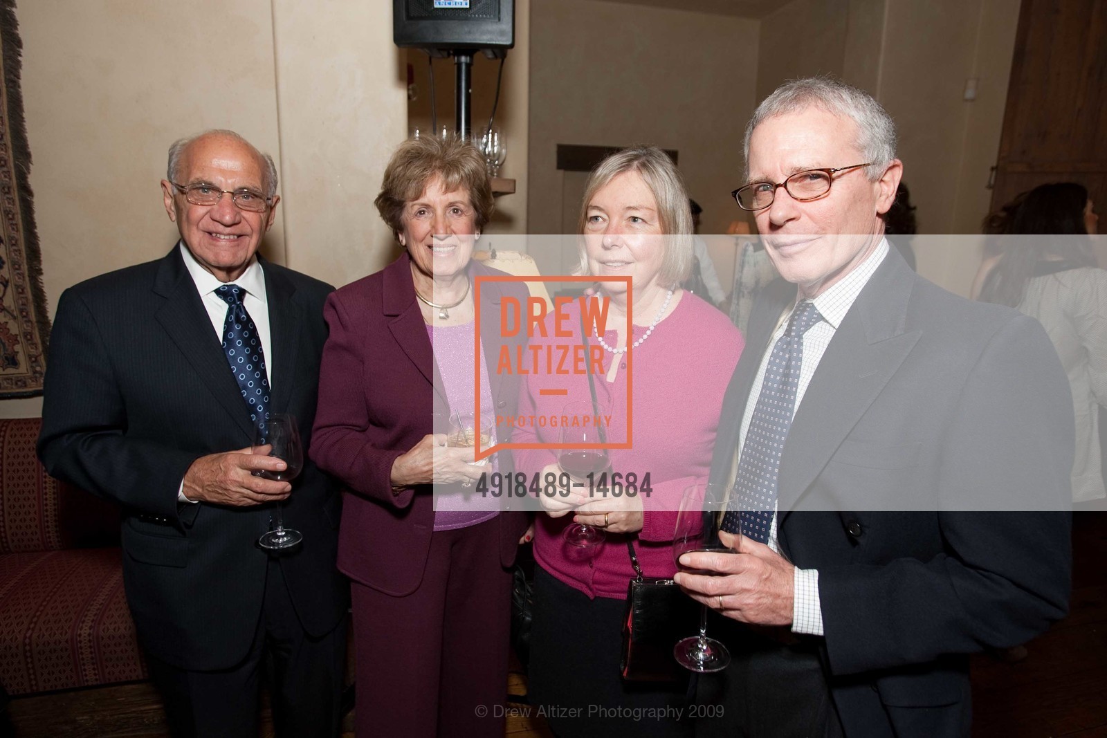 Nick Contos, Stella Contos, Elios Pre-Dinner, US, November 7th, 2009, Photo #4918489-14684 Nick Contos, Stella Contos, Photo #4918489-14684