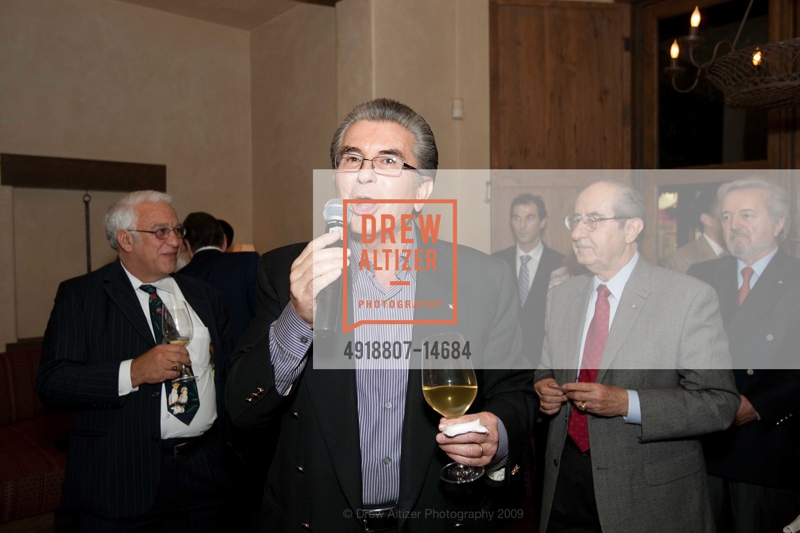 Charles Ajalat, George Marcus, Fanis Economidis, Nicholas Gage, Elios Pre-Dinner, US, November 7th, 2009, Photo #4918807-14684 Charles Ajalat, George Marcus, Fanis Economidis, Nicholas Gage, Photo #4918807-14684