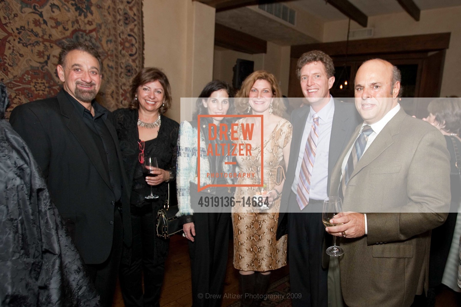 Father Tom Avramis, Maria Kasaris, Peggy Ambus, Stella Pantazis, Michael Kasolas, Tony Saris, Photo #4919136-14684