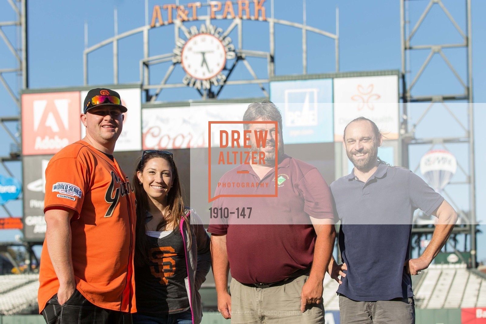 Jesse Wagner, Amanda Thomas, Joseph Ayers, Robert Ayers, Gucci & Vogue Dinner, AT&T Park. AT&T Park - ON THE FIELD, June 4th, 2015, Photo #1910-147 Jesse Wagner, Amanda Thomas, Joseph Ayers, Robert Ayers, Photo #1910-147