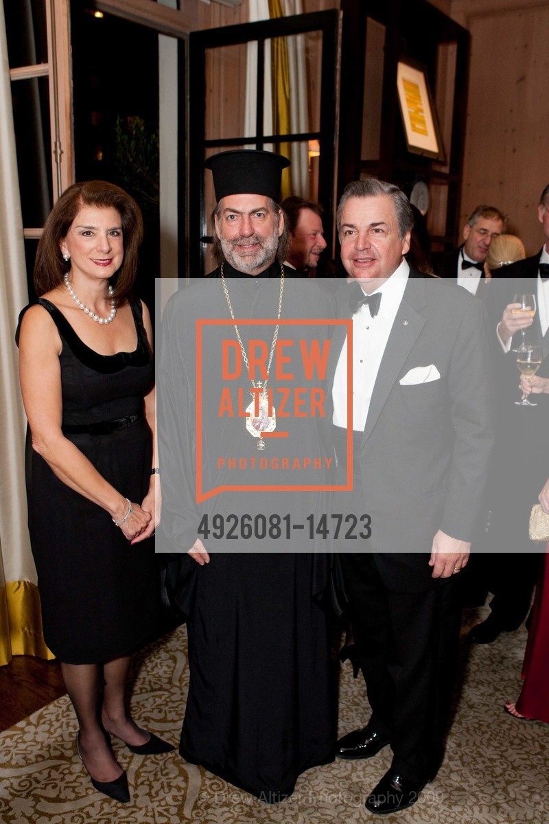 Georgia Stamas, His Emminence Metropolitan Garasimos, George Stamas, The ELIOS SOCIETY'S 2009 Hellenic Charity Ball, US, November 8th, 2009, Photo #4926081-14723 Georgia Stamas, His Emminence Metropolitan Garasimos, George Stamas, Photo #4926081-14723