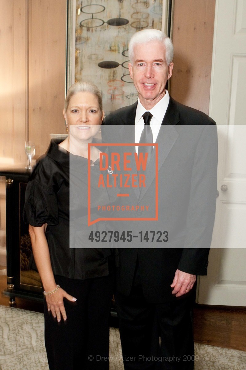Sharon Davis, Gray Davis, The ELIOS SOCIETY'S 2009 Hellenic Charity Ball, US, November 8th, 2009, Photo #4927945-14723 Sharon Davis, Gray Davis, Photo #4927945-14723