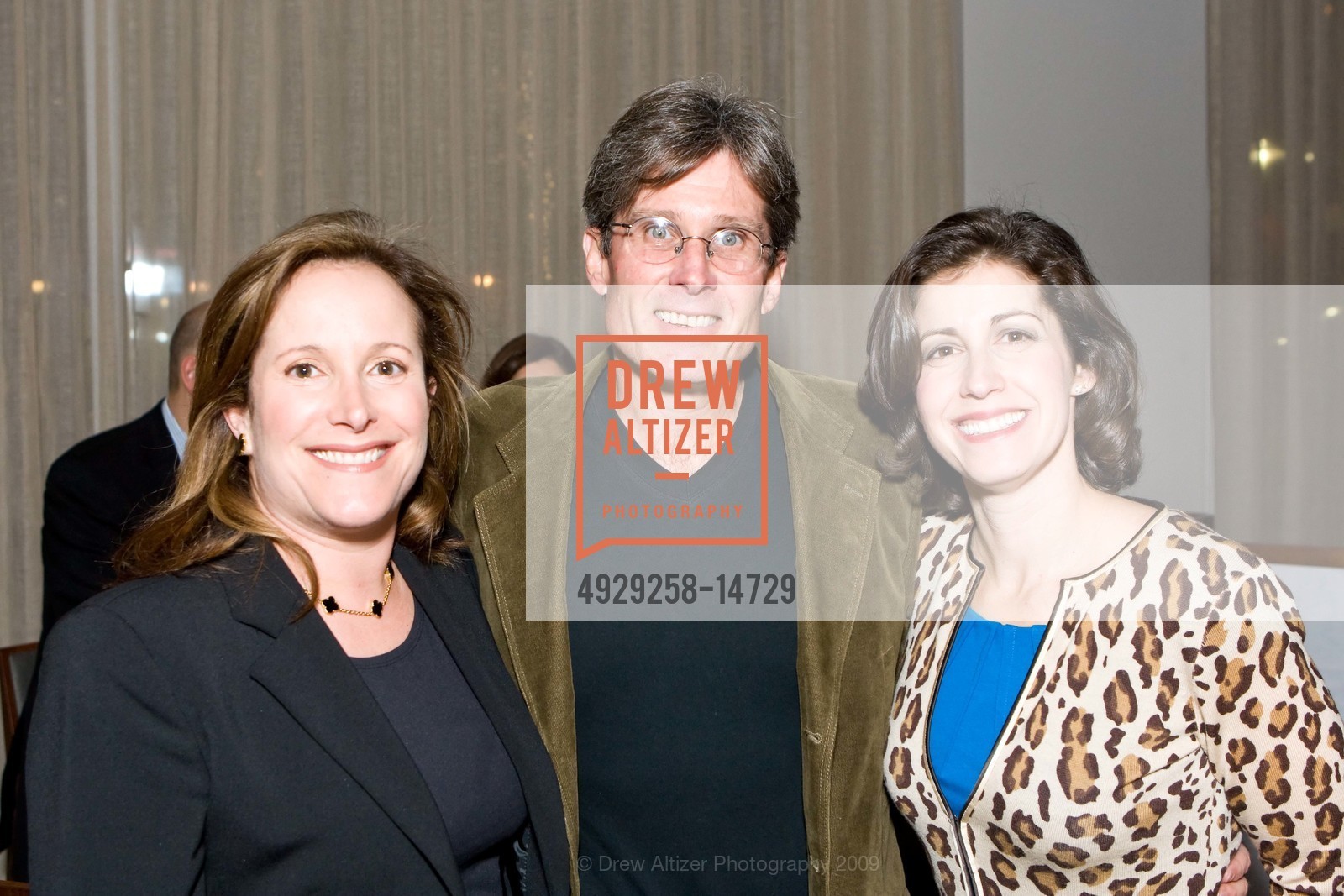 Lori Erlick, Sinjin Bain, Claire Solot, Common Sense Media Awards, US, February 11th, 2009, Photo #4929258-14729 Lori Erlick, Sinjin Bain, Claire Solot, Photo #4929258-14729