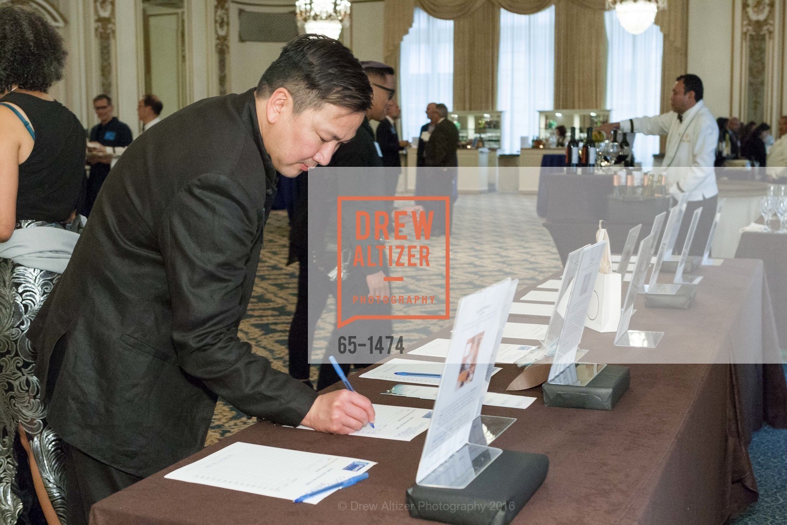 Robert Lee, Compassion Is Universal 2016, Palace Hotel, October 13th, 2016, Photo #65-1474 Robert Lee, Photo #65-1474