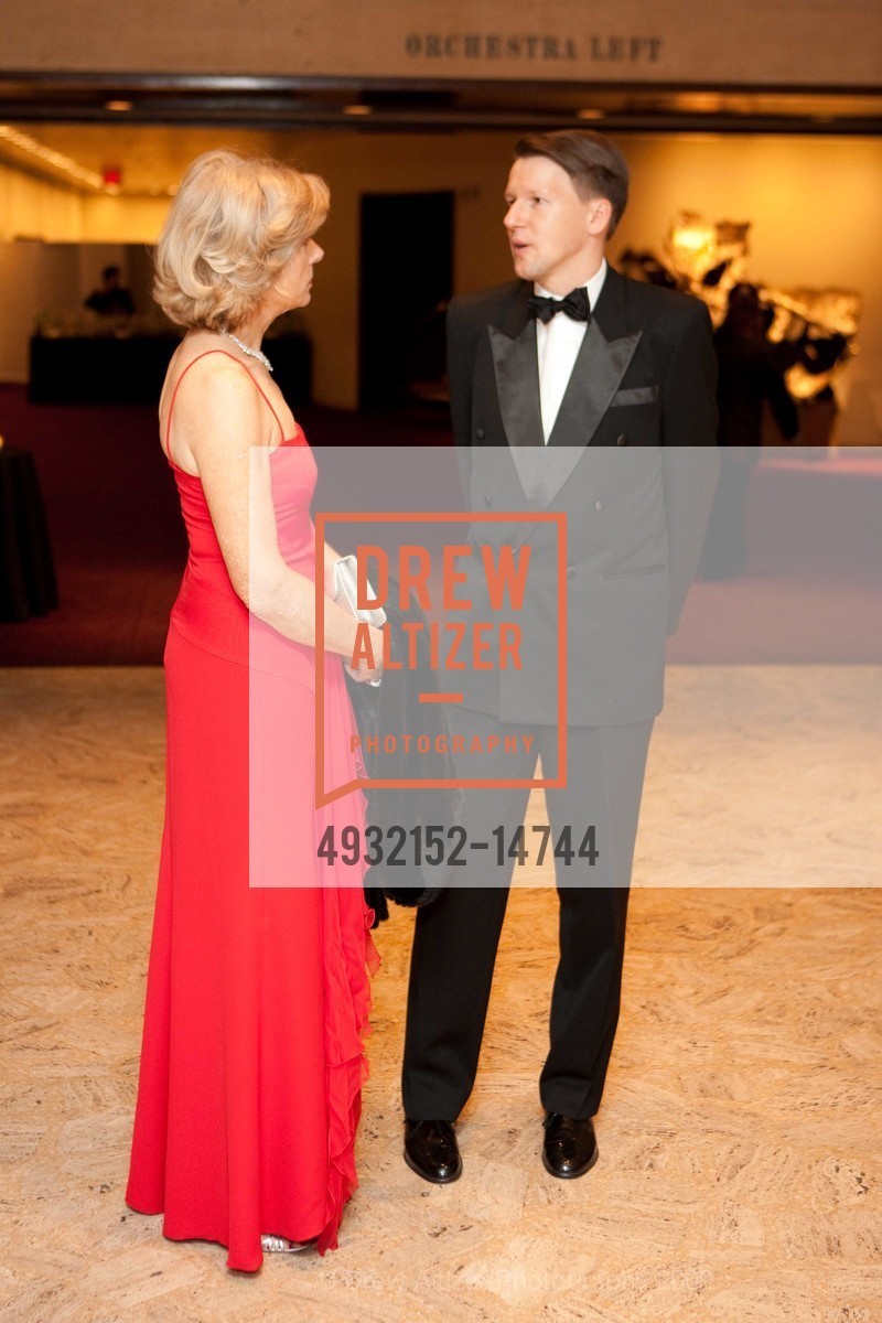 Liz Peek, Nicolas Luchsinger, The School Of American Ballet's Winter Gala at Lincoln Center, US, March 10th, 2009, Photo #4932152-14744 Liz Peek, Nicolas Luchsinger, Photo #4932152-14744