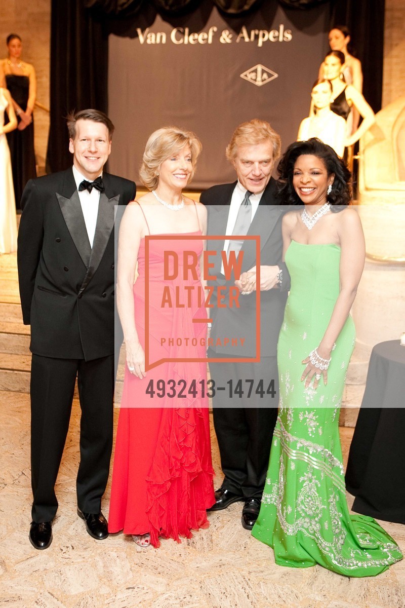 Nicolas Luchsinger, Liz Peek, Peter Martins, Pamela Joyner, The School Of American Ballet's Winter Gala at Lincoln Center, US, March 10th, 2009, Photo #4932413-14744 Nicolas Luchsinger, Liz Peek, Peter Martins, Pamela Joyner, Photo #4932413-14744