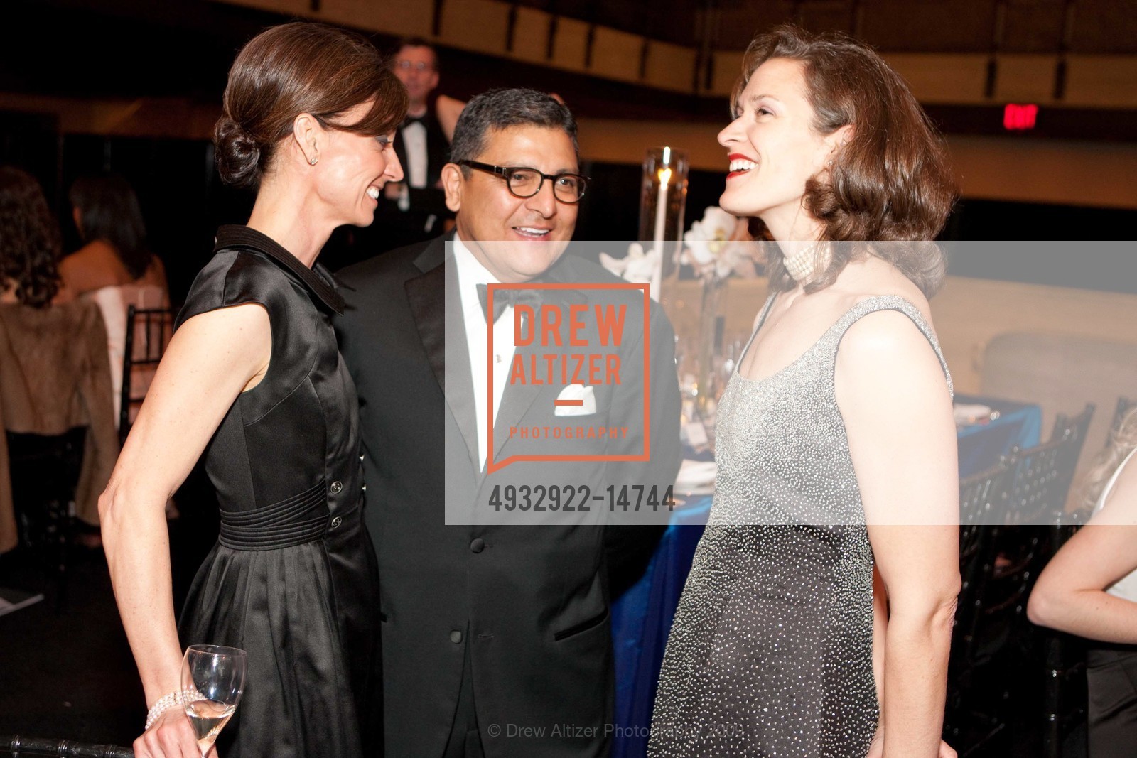 Laurie Johns, Ricardo Benevides, Ann Marie Myers, The School Of American Ballet's Winter Gala at Lincoln Center, US, March 10th, 2009, Photo #4932922-14744 Laurie Johns, Ricardo Benevides, Ann Marie Myers, Photo #4932922-14744