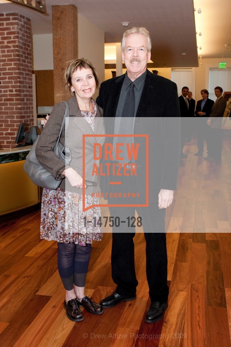 Debbie Thibault, Tony Baxter, WALT DISNEY FAMILY MUSEUM Opening Dinner Celebration, US, September 30th, 2009, Photo #1-14750-128 Debbie Thibault, Tony Baxter, Photo #1-14750-128