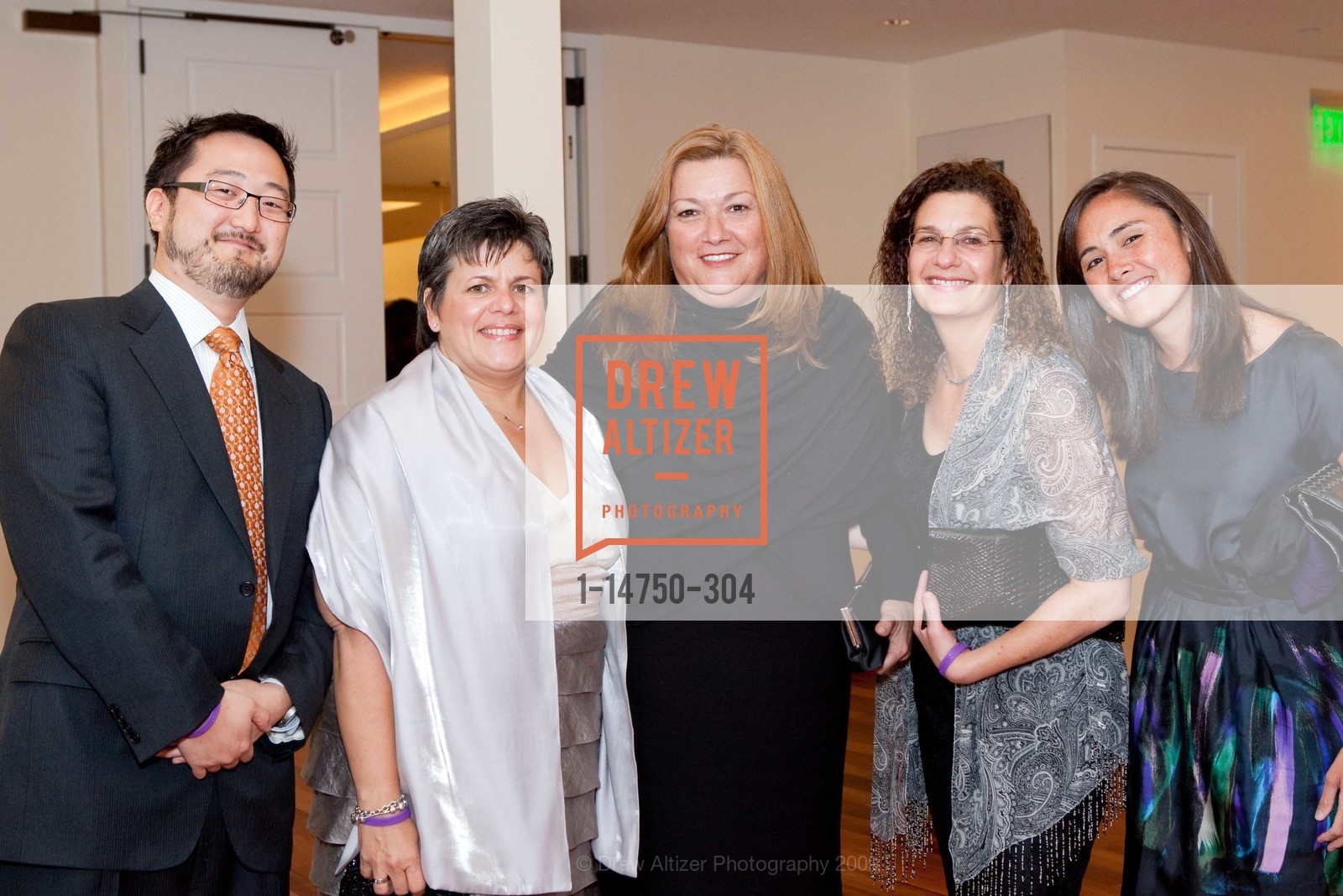 Ray Chung, Carmen Aguilar, Robin Silvestri, Linda Batwin, Millie Preston, WALT DISNEY FAMILY MUSEUM Opening Dinner Celebration, US, September 30th, 2009, Photo #1-14750-304 Ray Chung, Carmen Aguilar, Robin Silvestri, Linda Batwin, Millie Preston, Photo #1-14750-304