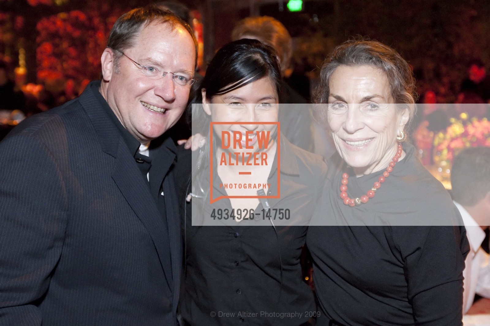John Lasseter, Diane Disney Miller, WALT DISNEY FAMILY MUSEUM Opening Dinner Celebration, US, September 30th, 2009, Photo #4934926-14750 John Lasseter, Diane Disney Miller, Photo #4934926-14750
