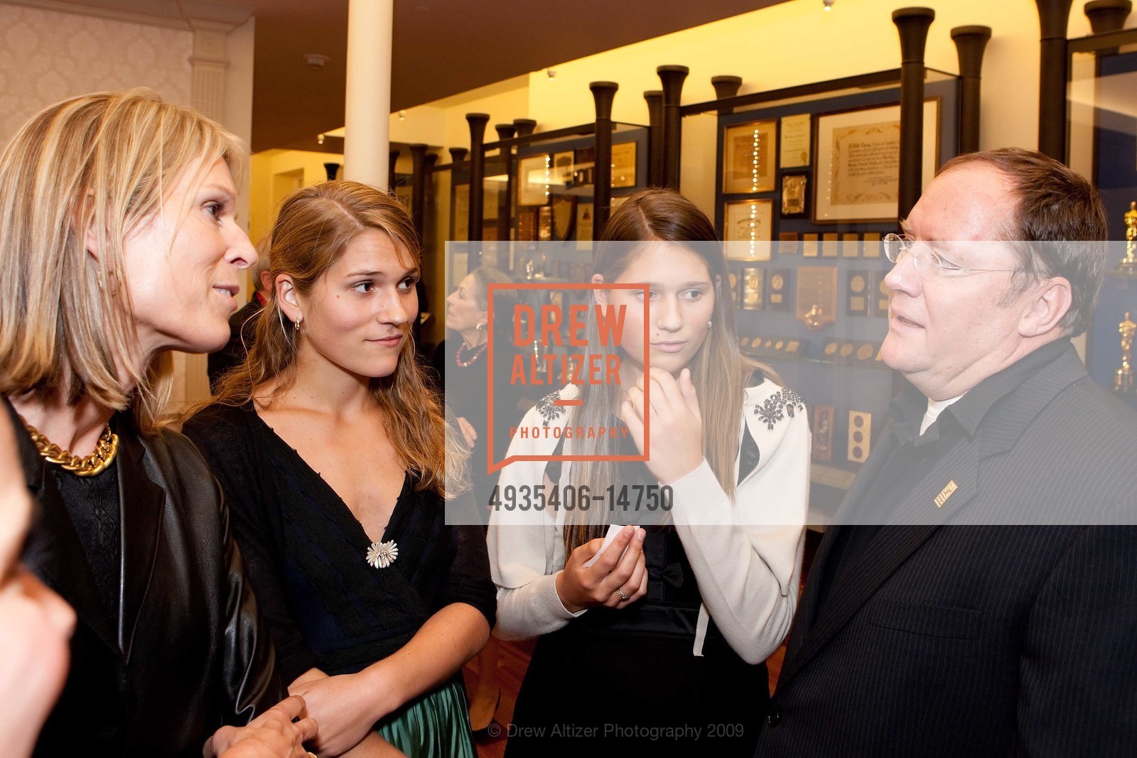 Jennifer Goff, Charlotte Goff, Madeleine Goff, John Lasseter, Photo #4935406-14750