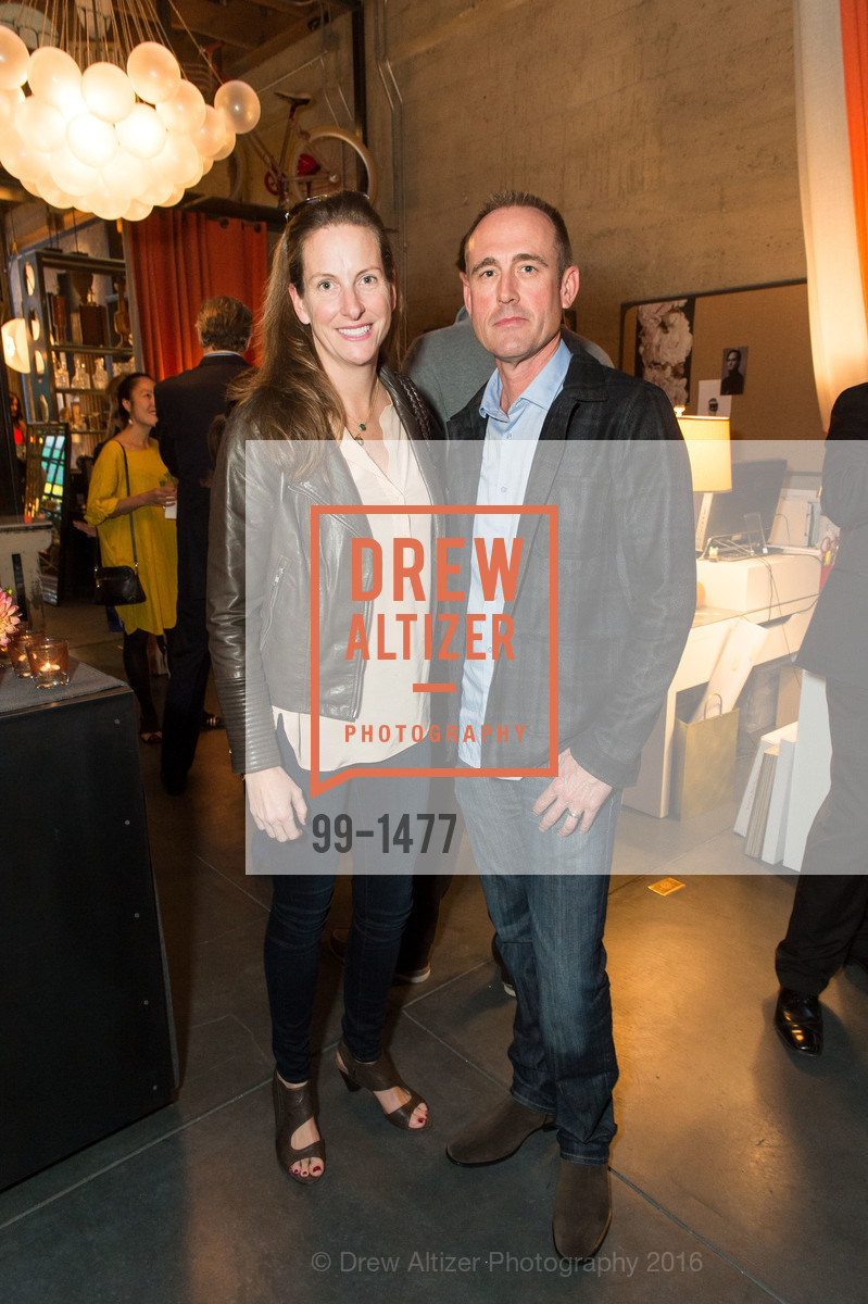 Justine Sears, Ron Bond, Photo #99-1477