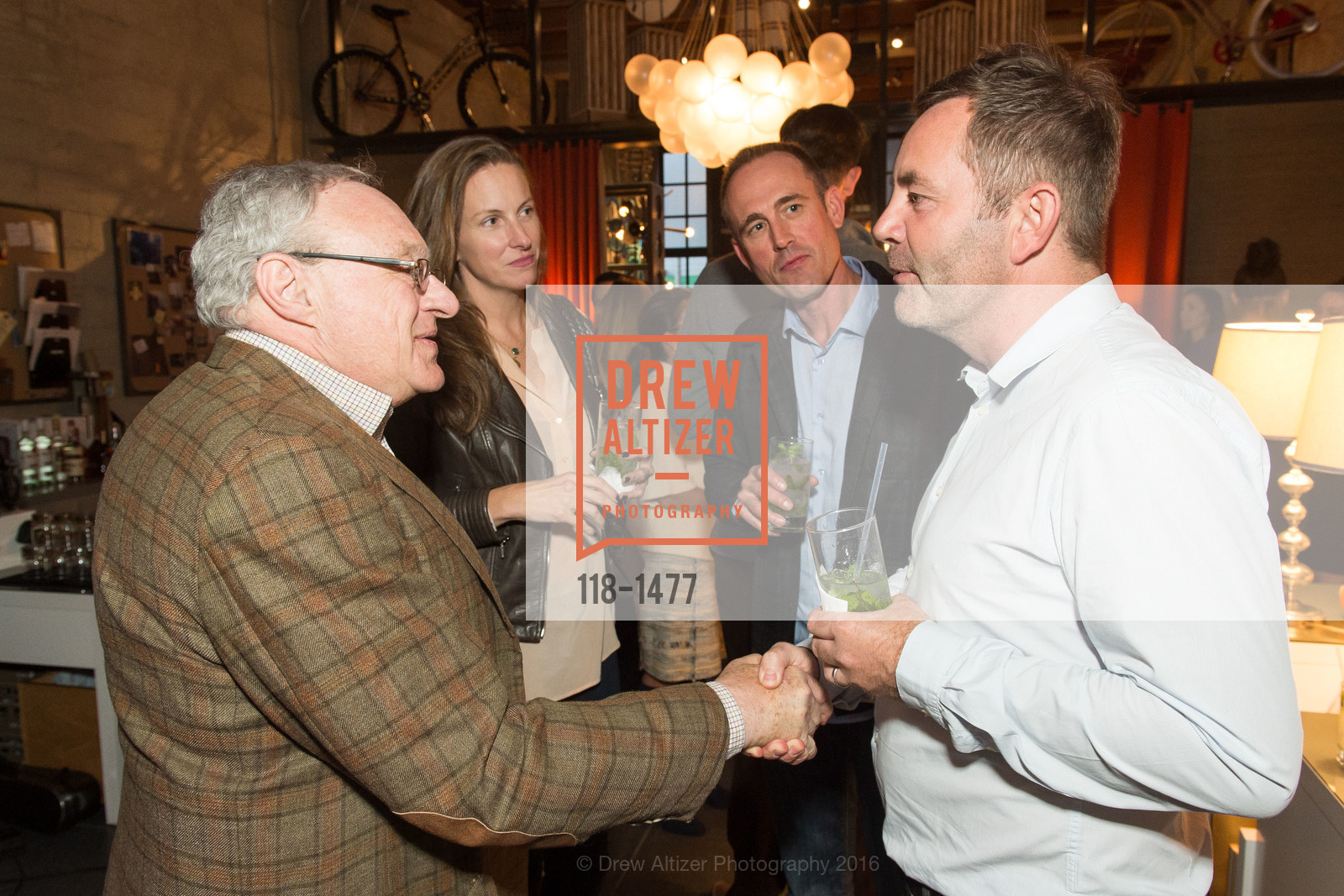Stephen Suzman, Justine Sears, Ron Bond, Cuban Grant Fundraiser for the Sir John Soane Museum Foundation, Jay Jeffers - The Store. 1035 Post Street, October 13th, 2016, Photo #118-1477 Stephen Suzman, Justine Sears, Ron Bond, Photo #118-1477