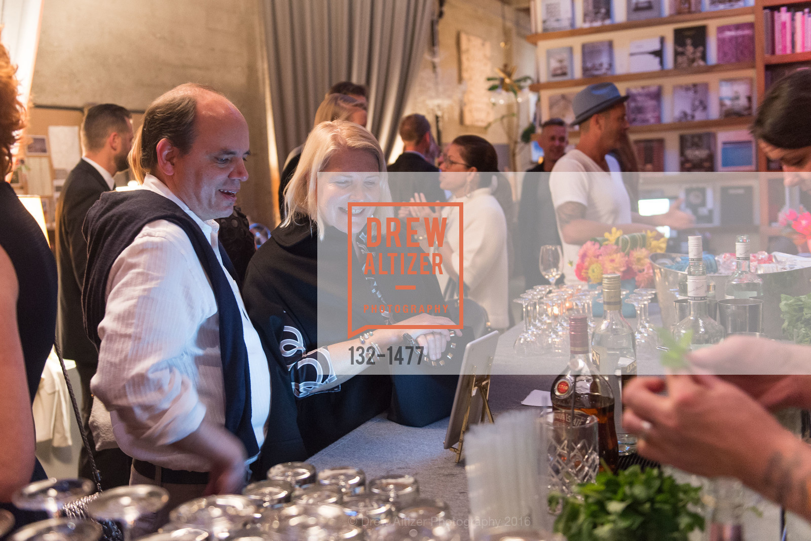 Peter Kocks, Kate Webster, Cuban Grant Fundraiser for the Sir John Soane Museum Foundation, Jay Jeffers - The Store. 1035 Post Street, October 13th, 2016, Photo #132-1477 Peter Kocks, Kate Webster, Photo #132-1477