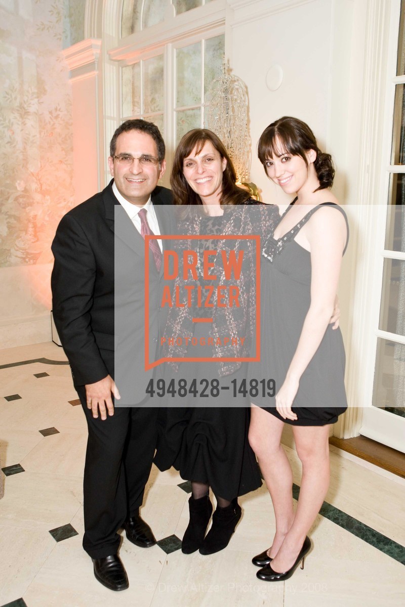 Ken Mosesian, Judi Shils (Honoree), Andrea Bowman, GETTY FAMILY hosts Illuminations: A Benetif for the American Fertility Association, US, November 9th, 2008, Photo #4948428-14819 Ken Mosesian, Judi Shils (Honoree), Andrea Bowman, Photo #4948428-14819