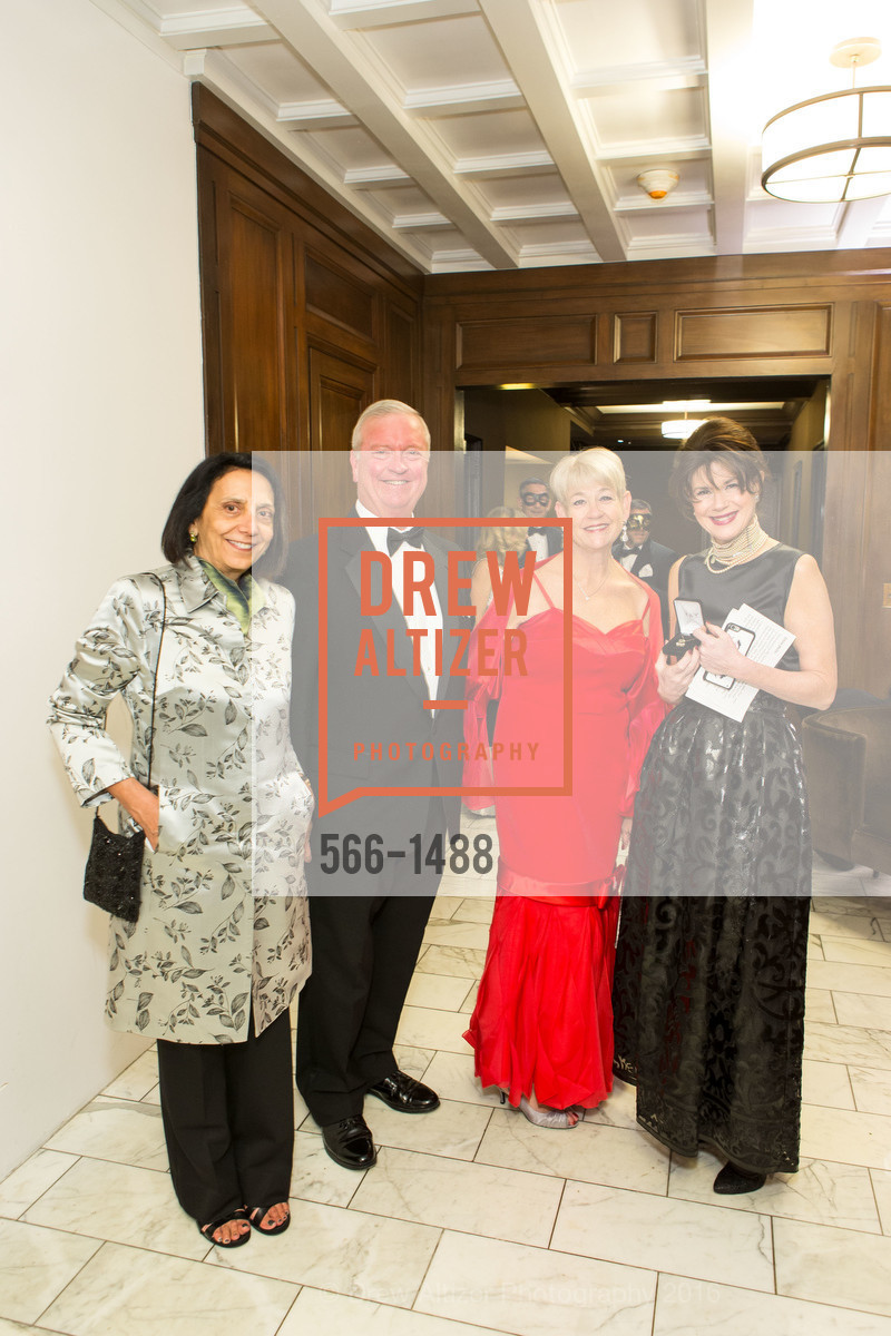 Chic Dabby, Alan Wilson, Catrina Wilson, Elaine Mellis, Domestic Violence Hotline's 20th Annual Gala, Merchant's Exchange Building, Julia Morgan Ballroom. 465 California St, October 13th, 2016, Photo #566-1488 Chic Dabby, Alan Wilson, Catrina Wilson, Elaine Mellis, Photo #566-1488