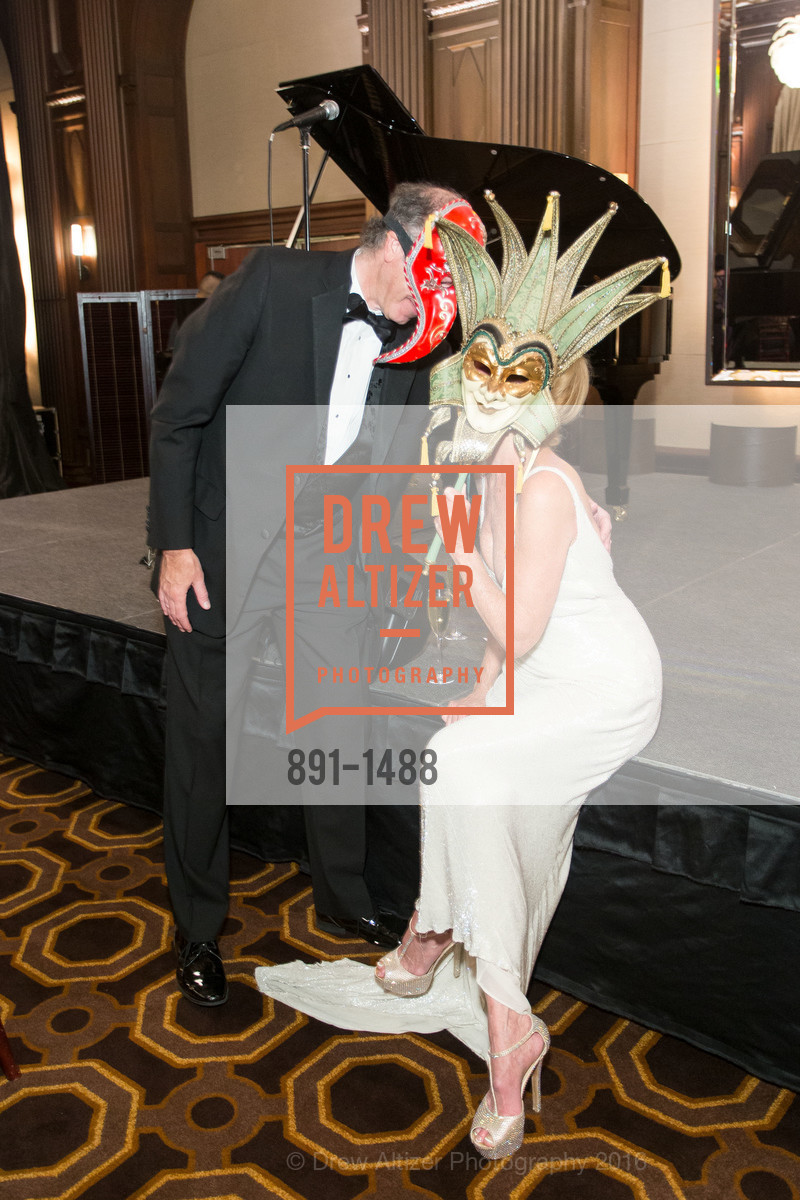 Thomas Barrett, Belinda Berry, Domestic Violence Hotline's 20th Annual Gala, Merchant's Exchange Building, Julia Morgan Ballroom. 465 California St, October 13th, 2016, Photo #891-1488 Thomas Barrett, Belinda Berry, Photo #891-1488